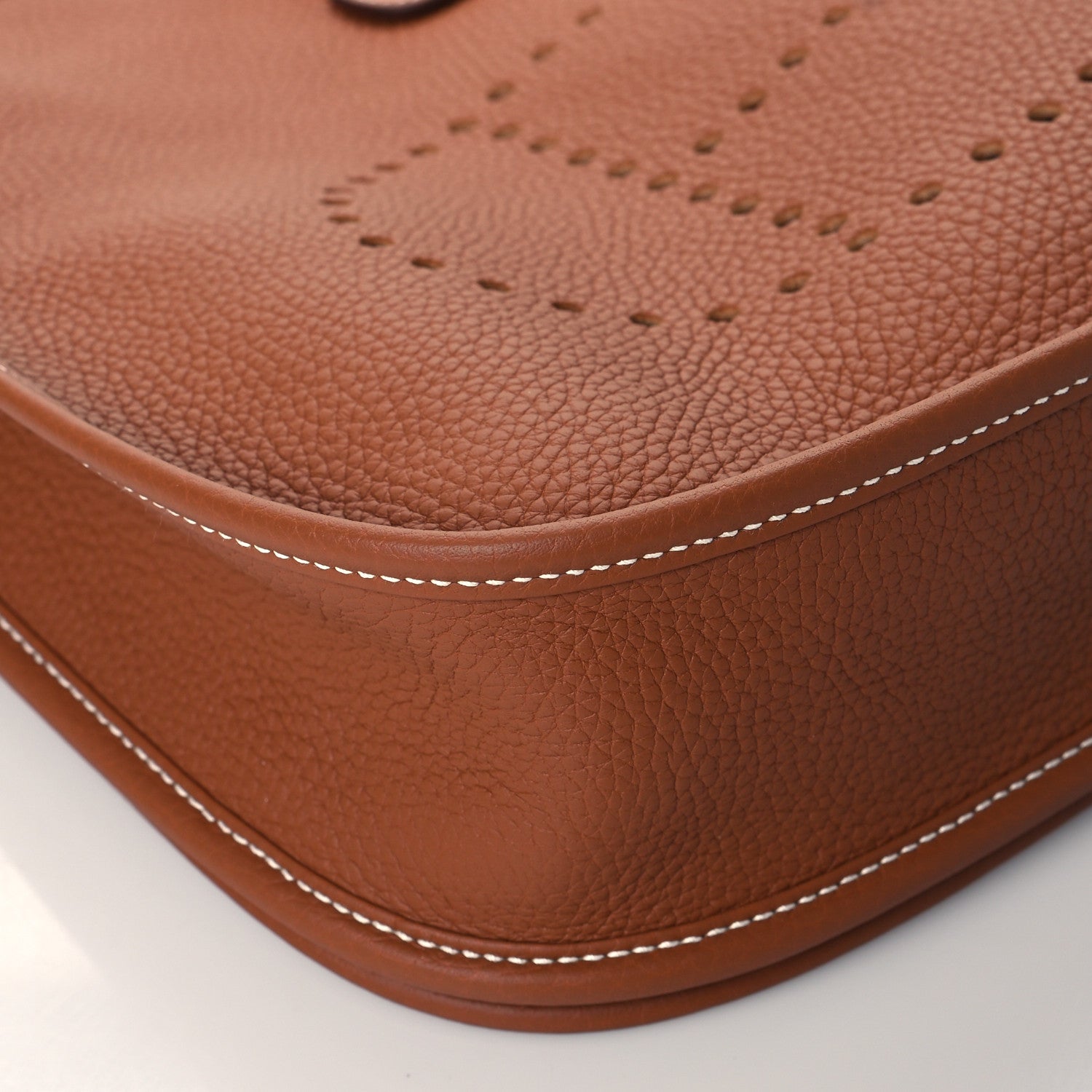 Hermes Taurillon Clemence Evelyne III PM Gold 8 of 9