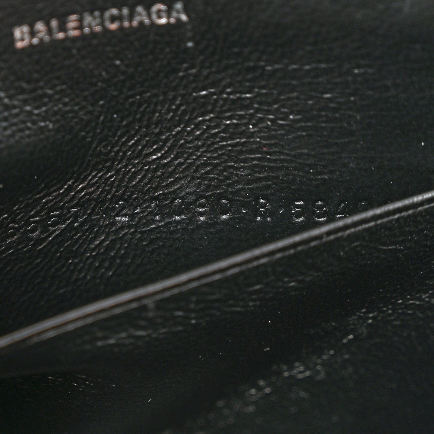 Grained Calfskin Logo Everyday Phone Holder Wallet On Chain Black White
