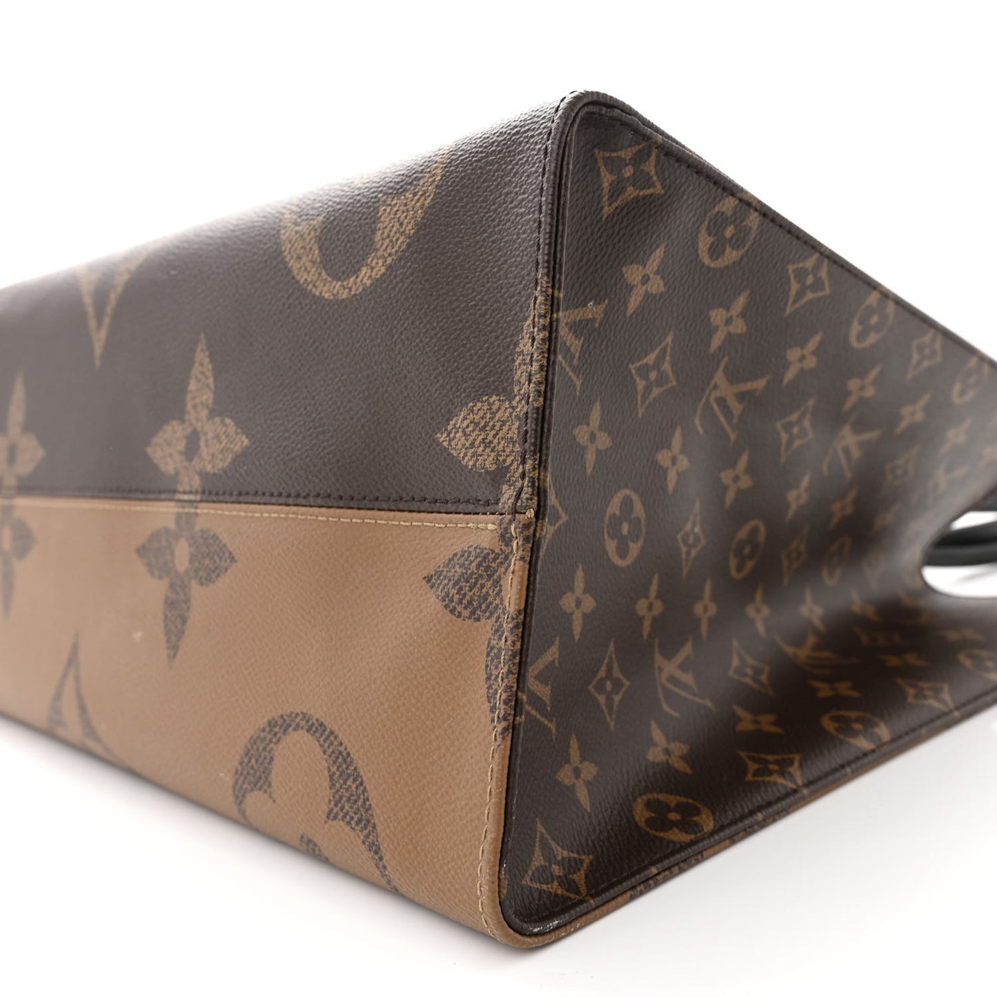 Reverse Monogram Giant Onthego GM