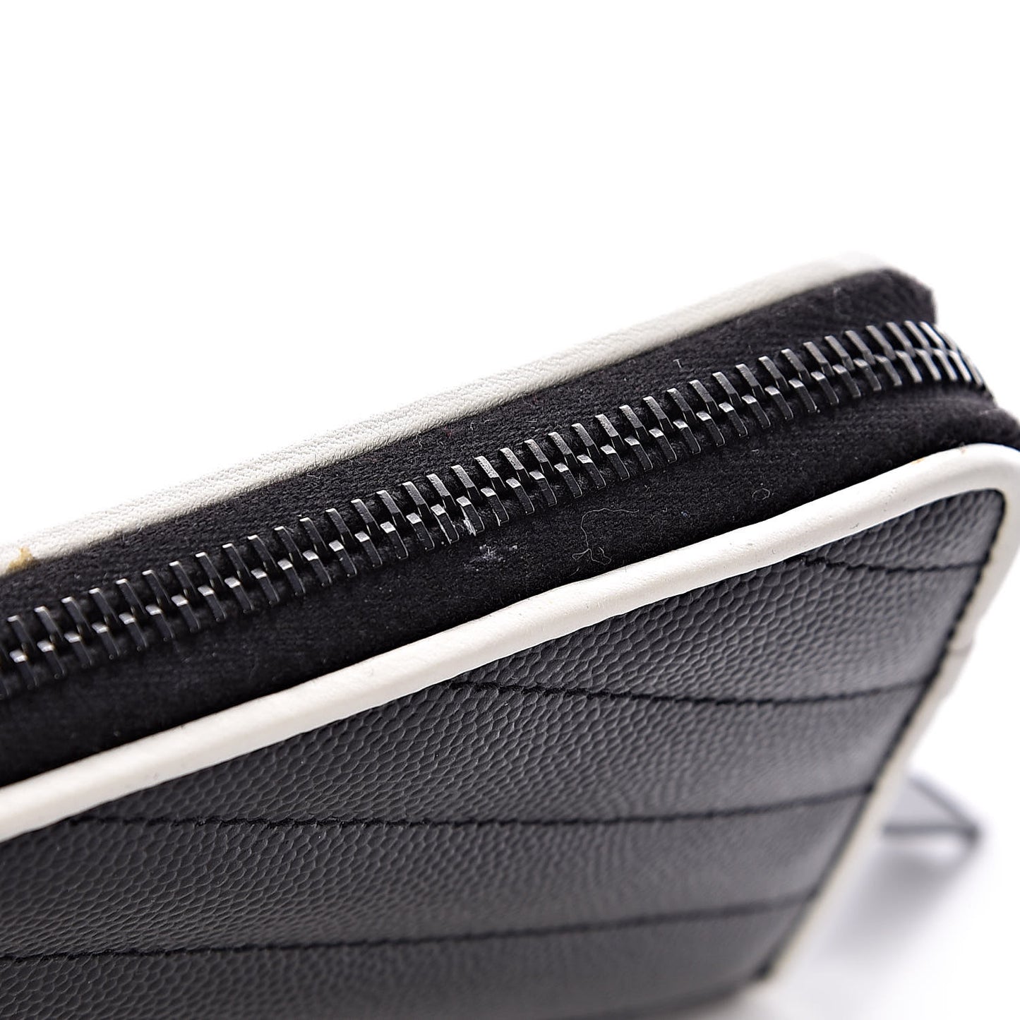 Grain De Poudre Matelasse Chevron Monogram Zip Around Wallet Black Dove White