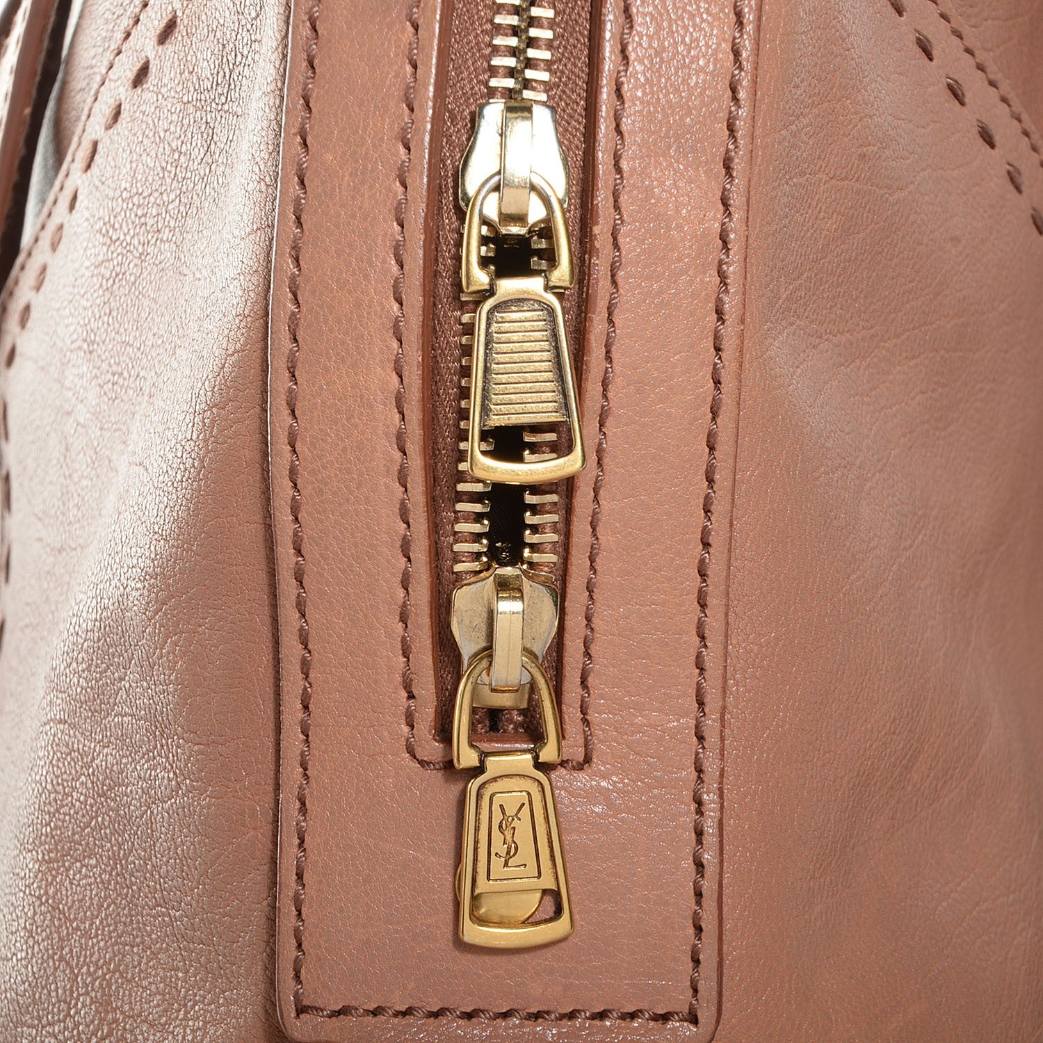 Saint Laurent Leather Oversized Muse Beige 2 of 10