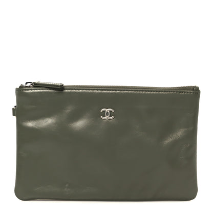 Chanel Shiny Calfskin Chanel 22 Removable Pouch Green 1 of 6