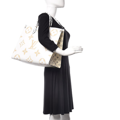 Louis Vuitton Monogram Giant Onthego GM Kaki Beige 3 of 11