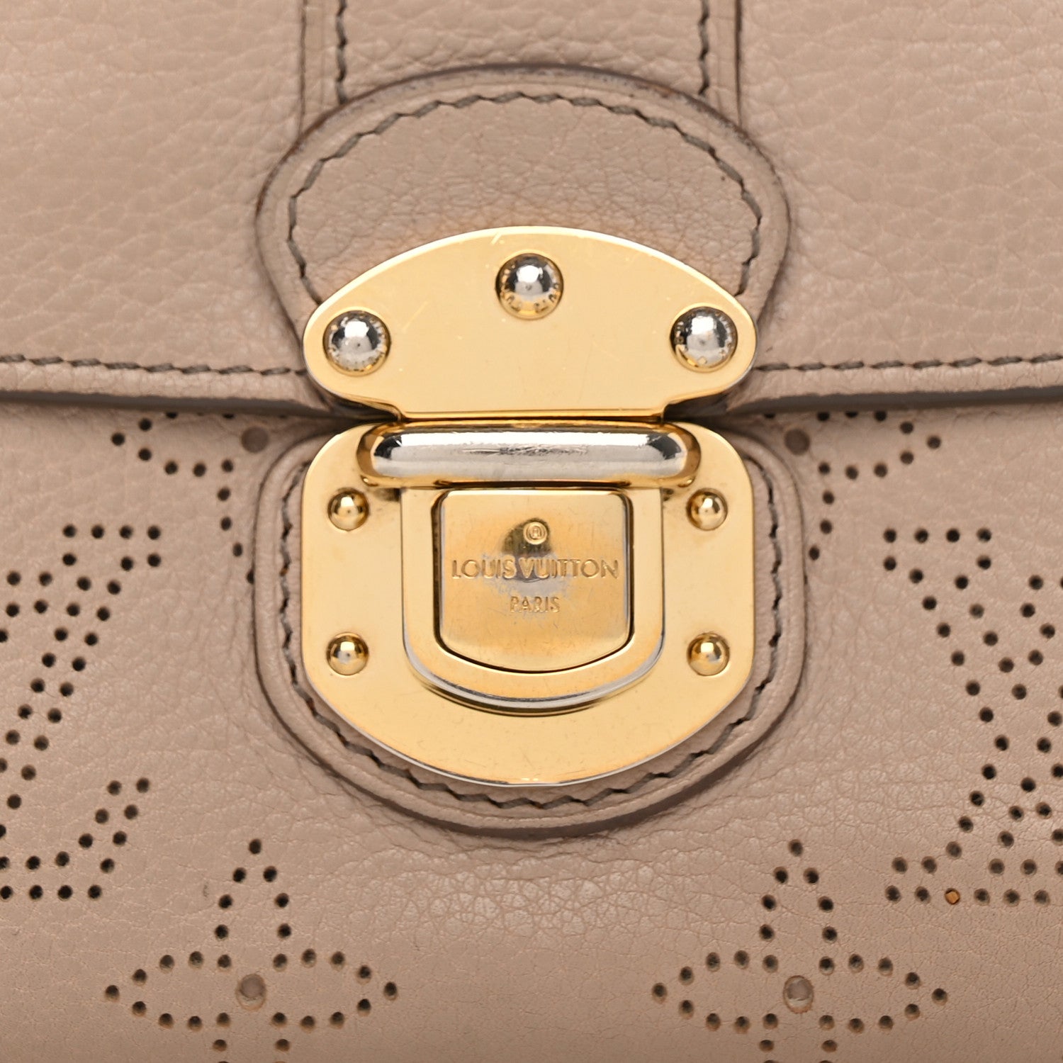 Louis Vuitton Mahina Amelia Wallet Beige Opal 7 of 13