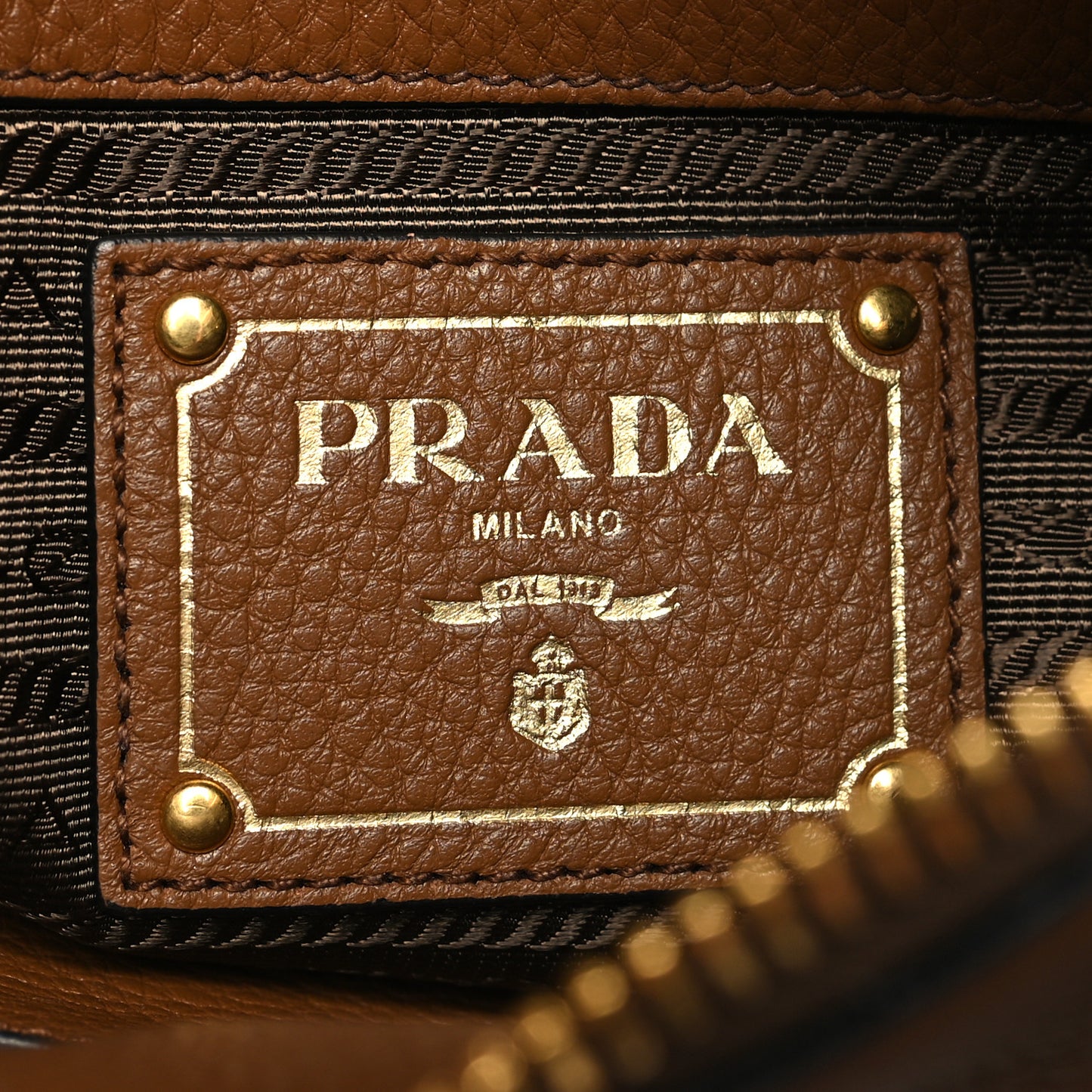 Vitello Phenix Shoulder Bag Cannella