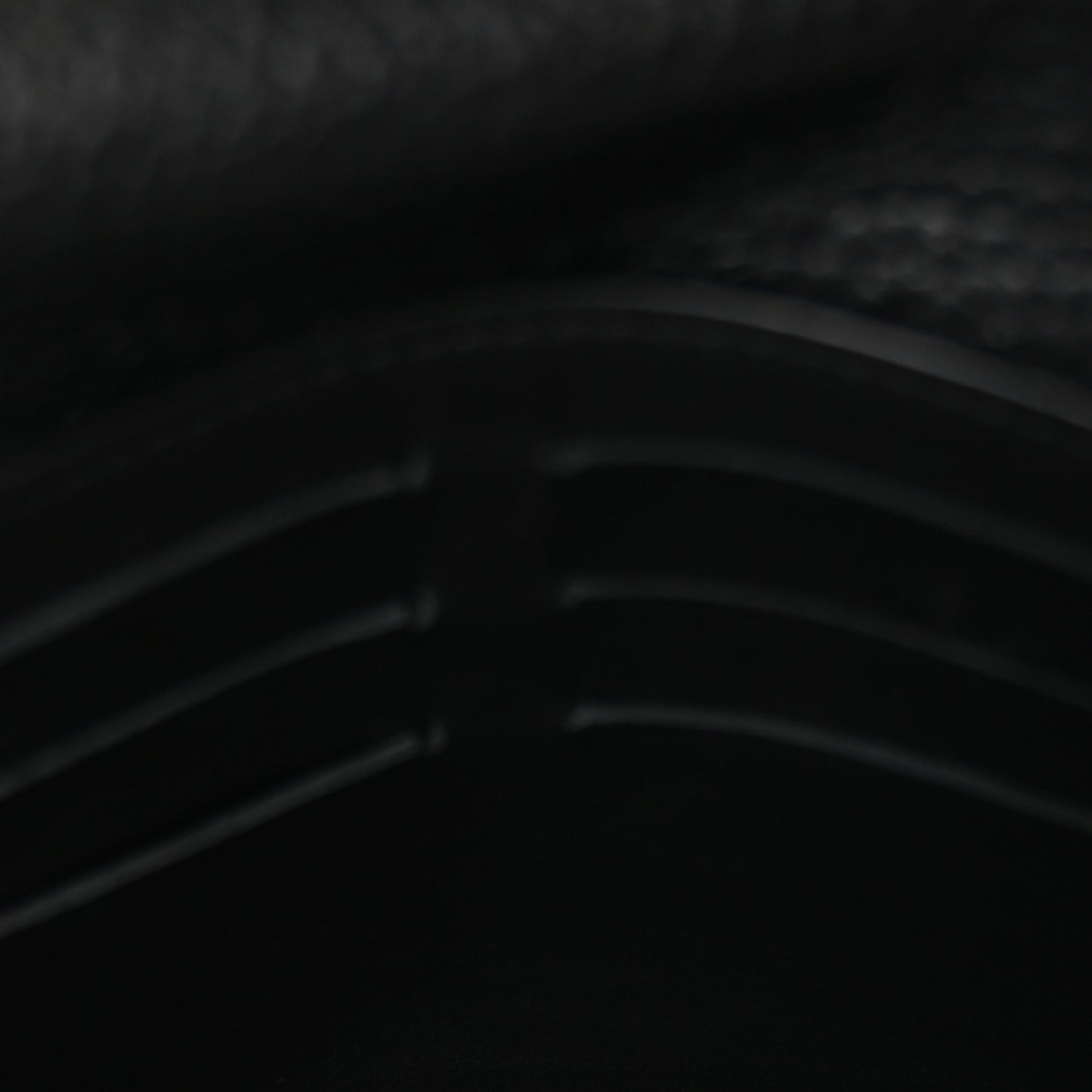 Taurillon Embellished Capucines Long Wallet Black