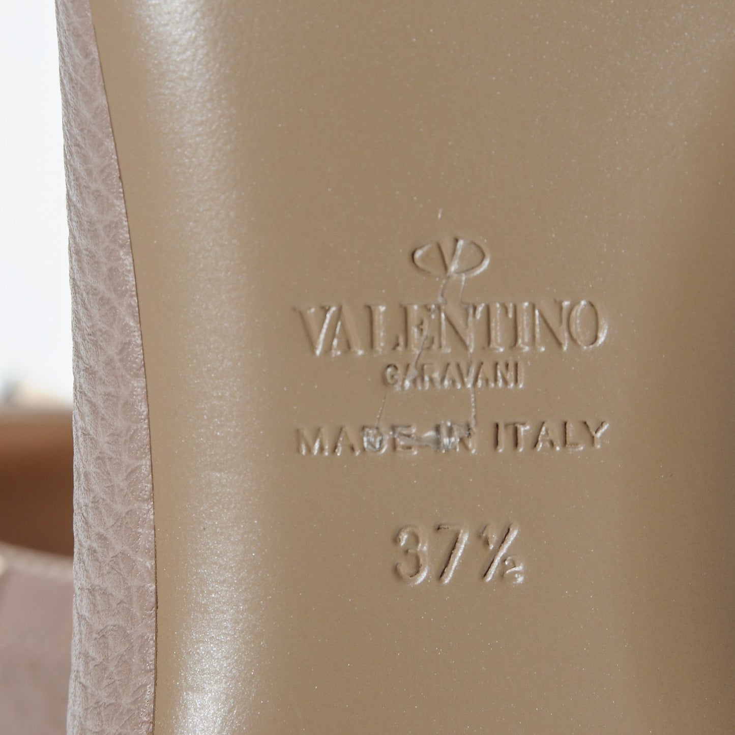 Pebbled Calfskin Rockstud Ballerina Flats 37.5 Poudre