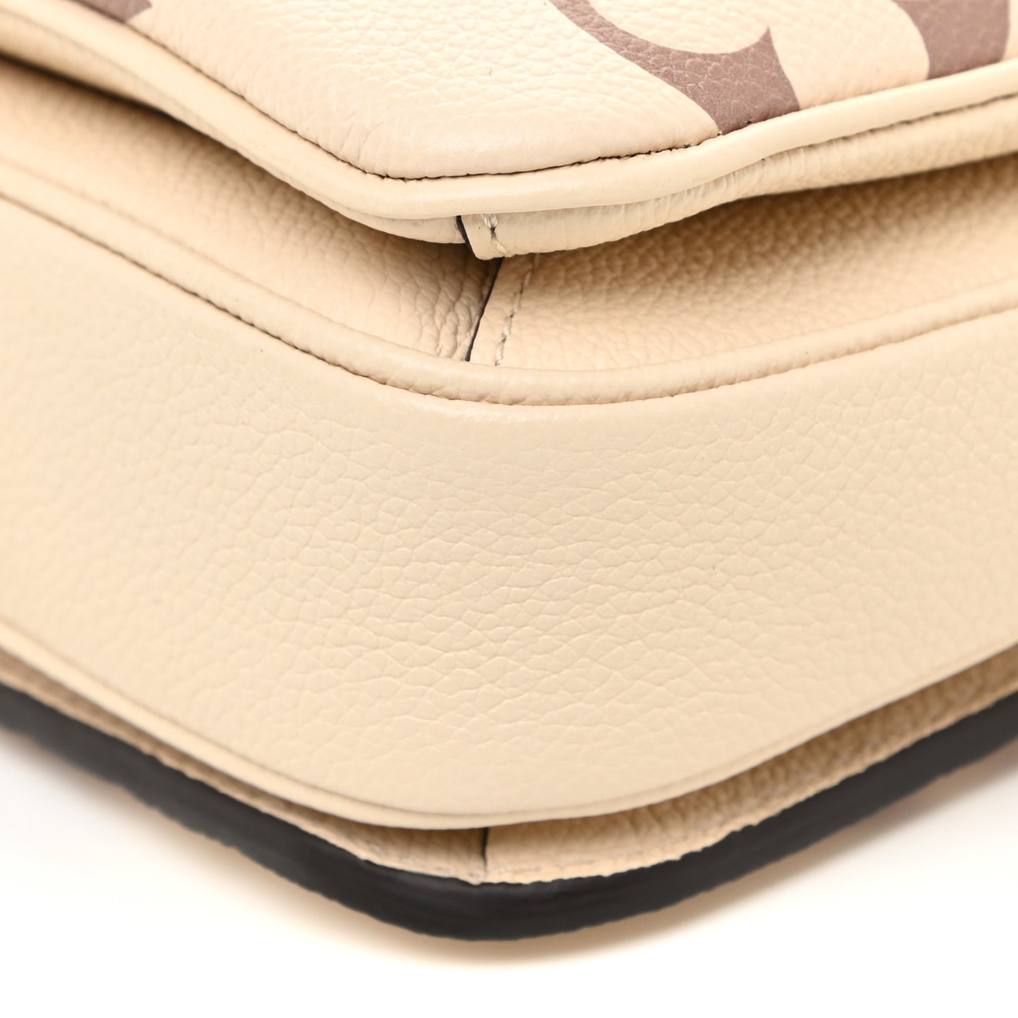 Empreinte Monogram Giant Pochette Metis Creme Bois De Rose