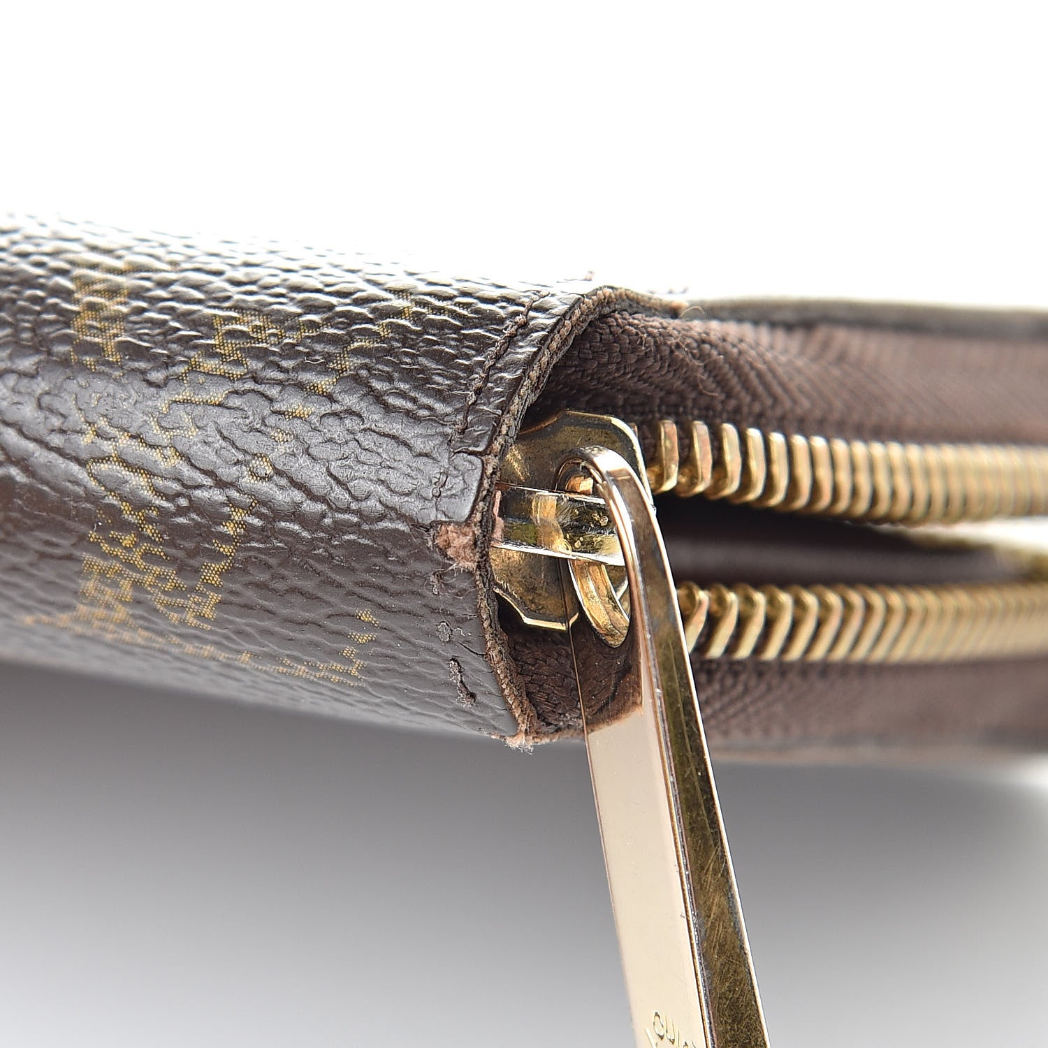 Louis Vuitton Monogram Zippy Wallet 9 of 15