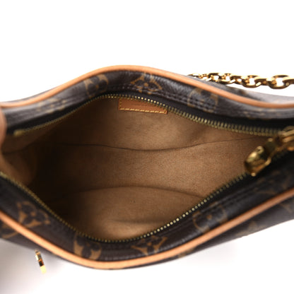 Louis Vuitton Monogram Loop 5 of 8