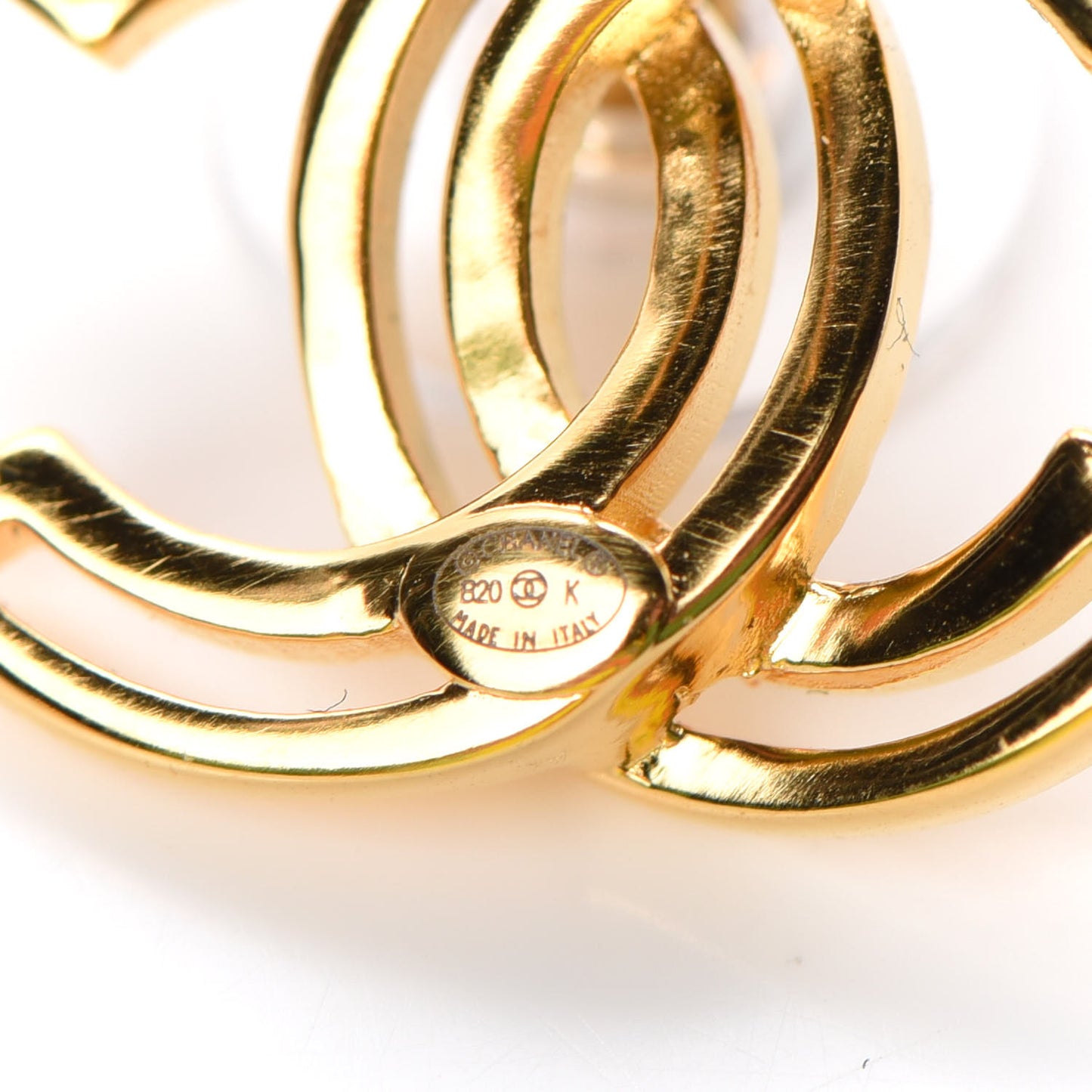 Metal Obazine CC Earrings Gold