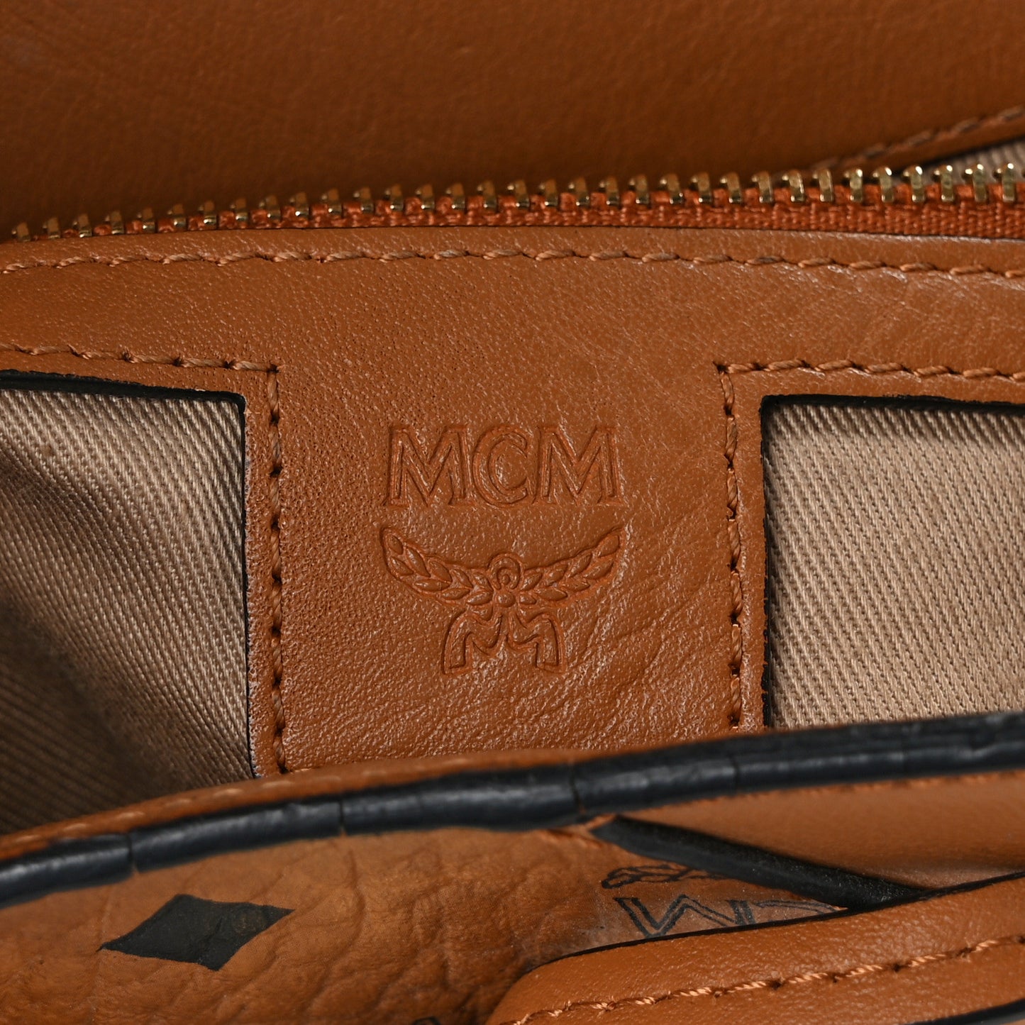 Visetos Small Essential Backpack Cognac