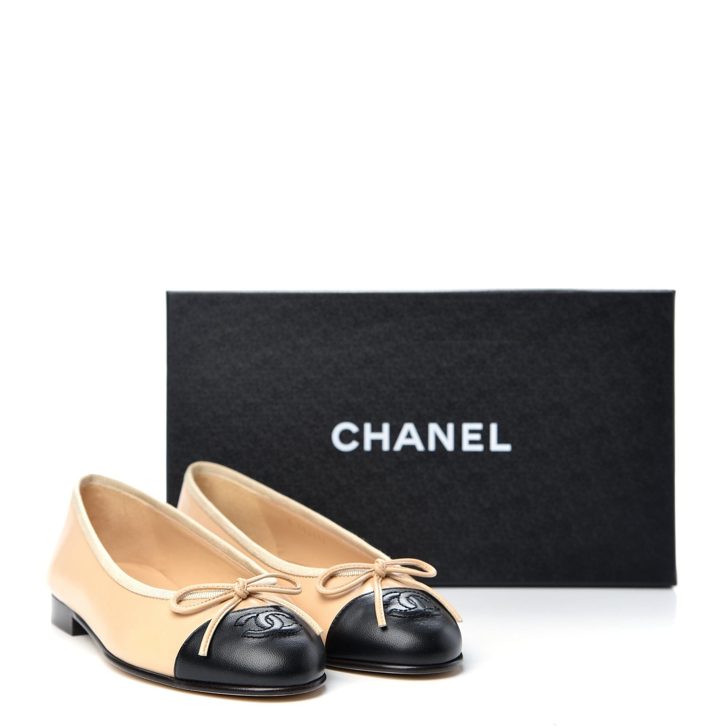 Lambskin CC Cap Toe Ballerina Flats 36 Beige Black