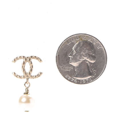 Chanel Quilted Pearl CC Drop Earrings Gold 2 of 4