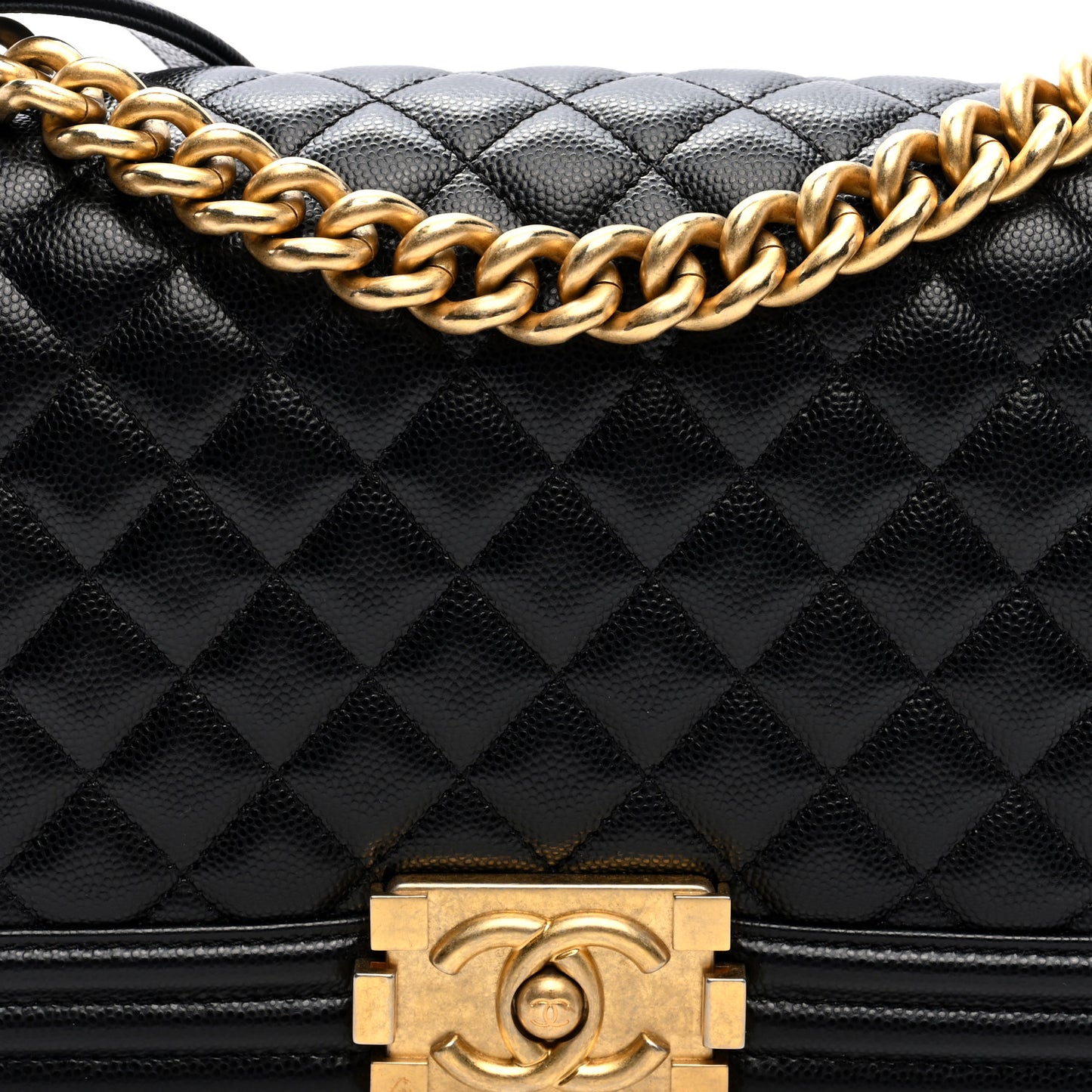 Caviar Quilted Medium Boy Flap Black