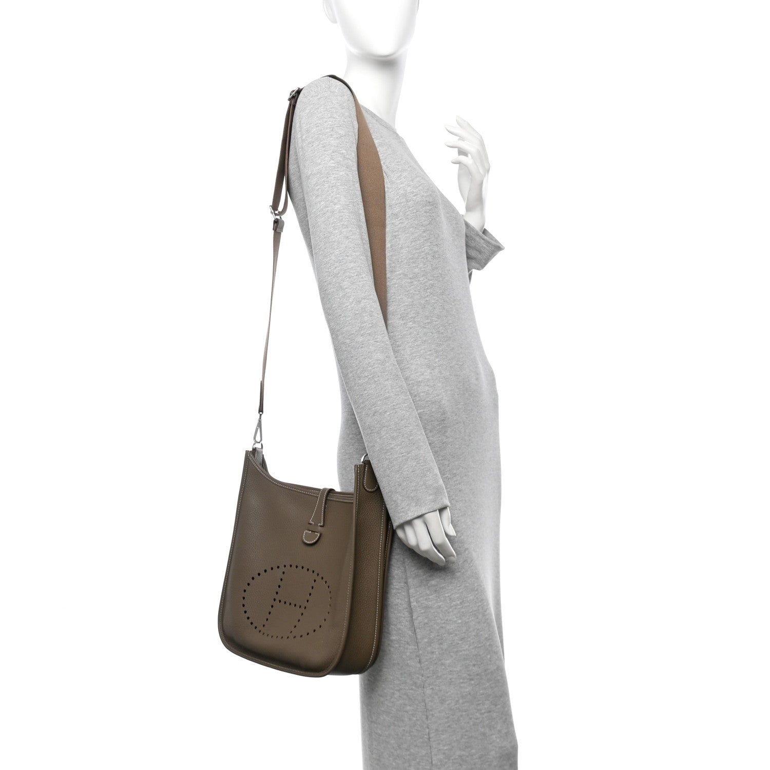 Hermes Taurillon Clemence Evelyne III PM Etoupe 2 of 13