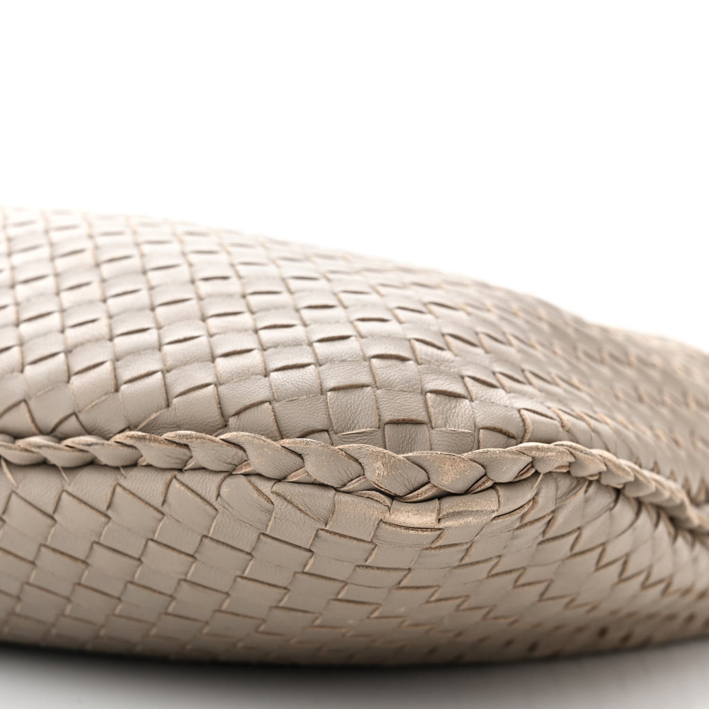 Nappa Intrecciato Medium Veneta Hobo Fume