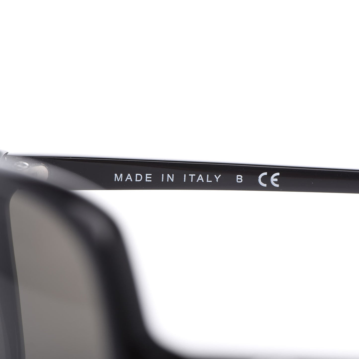 Oversized CC Sunglasses 5204 Black