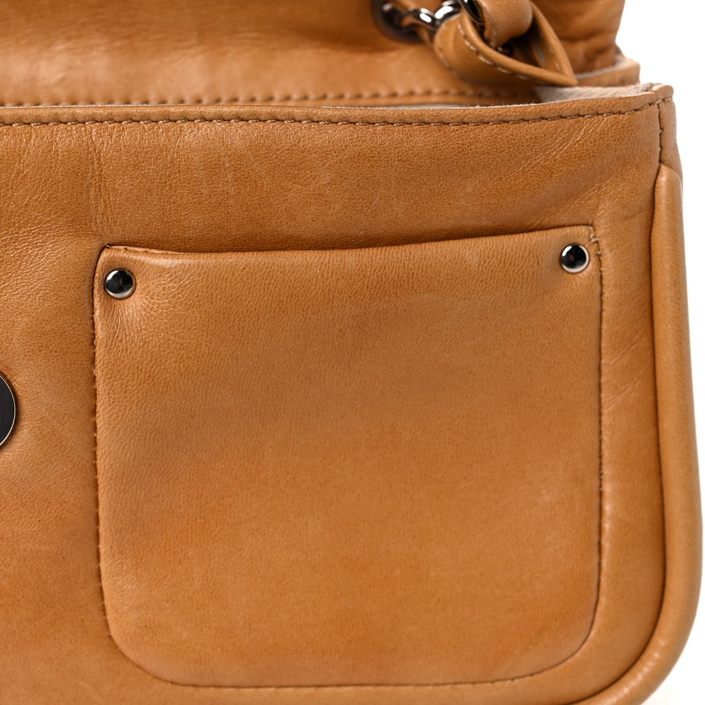 Calfskin Diagonal Ligne Medium Flap Beige