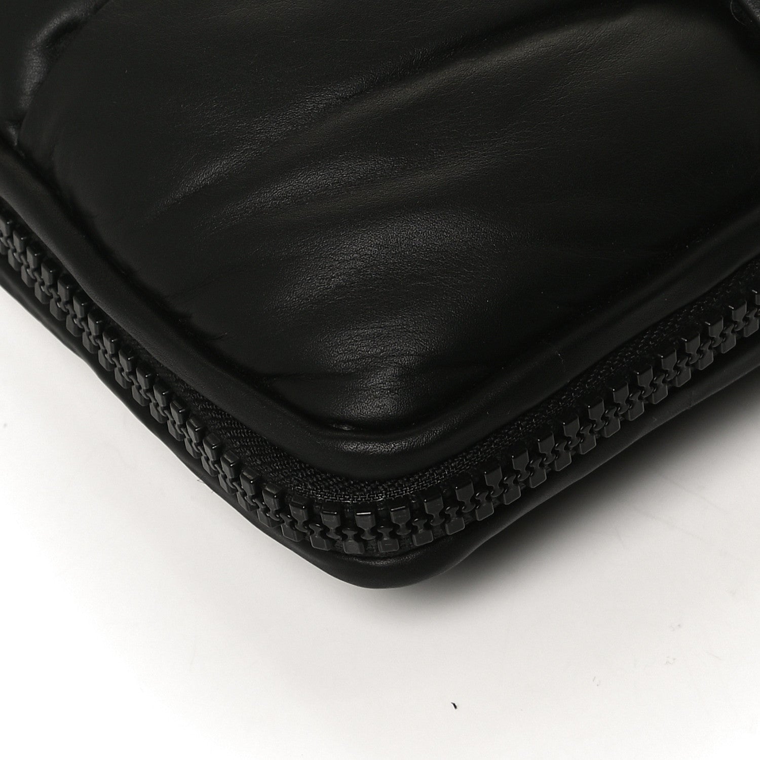 Bottega Veneta Calfskin Maxi Intrecciato Puffy Laptop Pouch Black 10 of 10