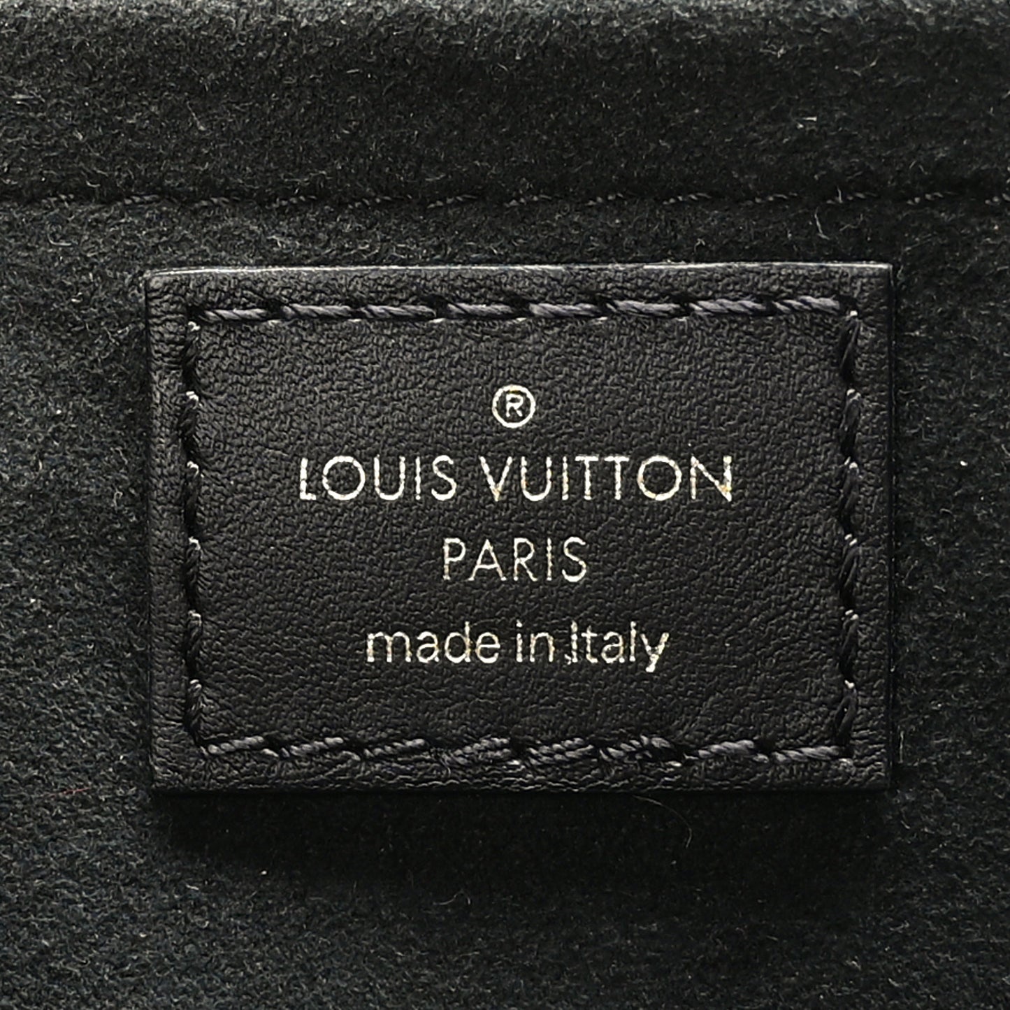 Calfskin New Wave Chain MM Black