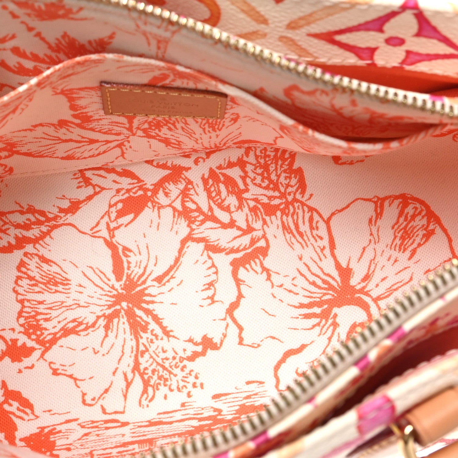 Louis Vuitton Monogram Tiles By The Pool OnTheGo East West Coral 5 of 9