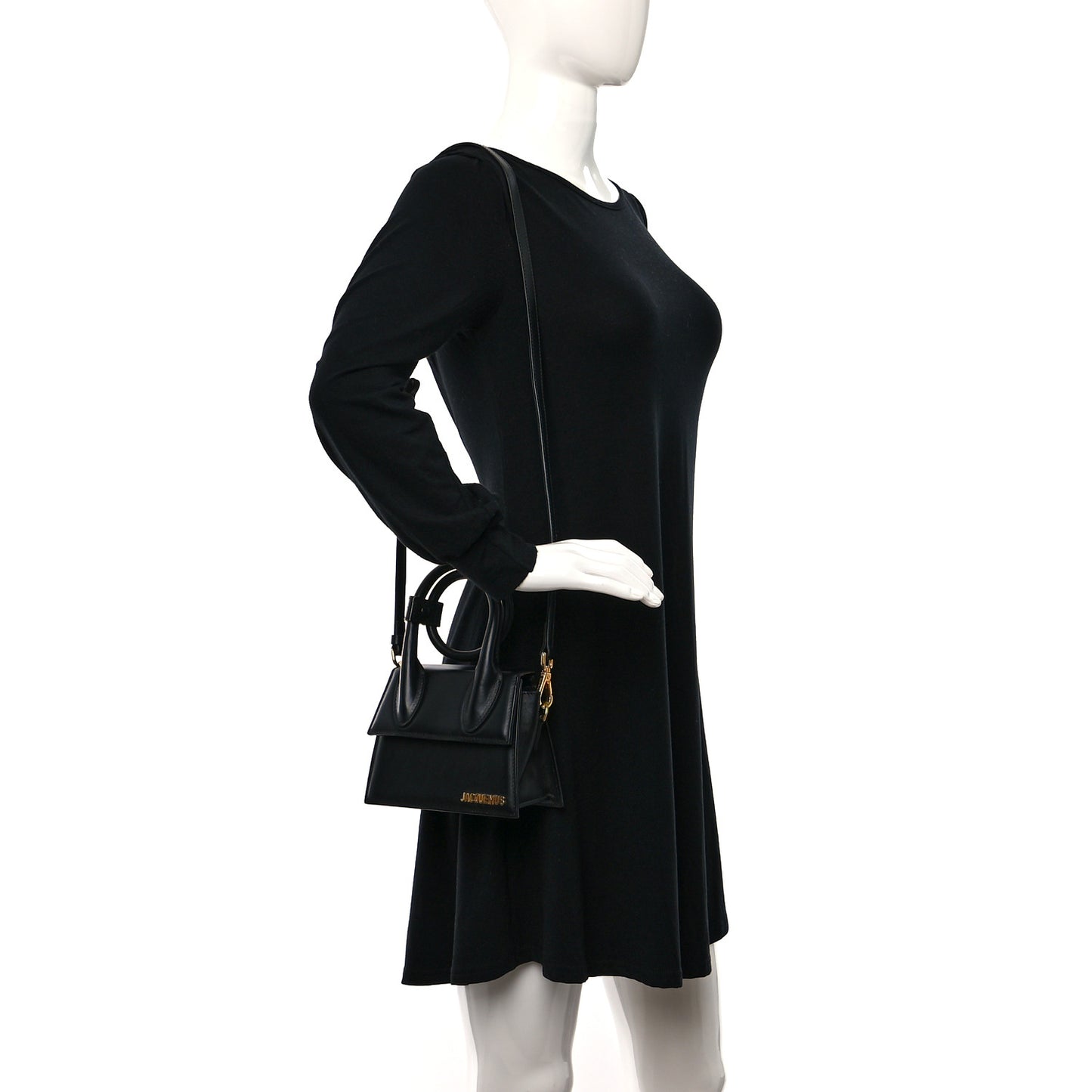Smooth Calfskin Le Chiquito Noeud Black