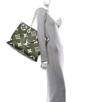 Louis Vuitton Monogram Giant Onthego GM Kaki Beige 2 of 9