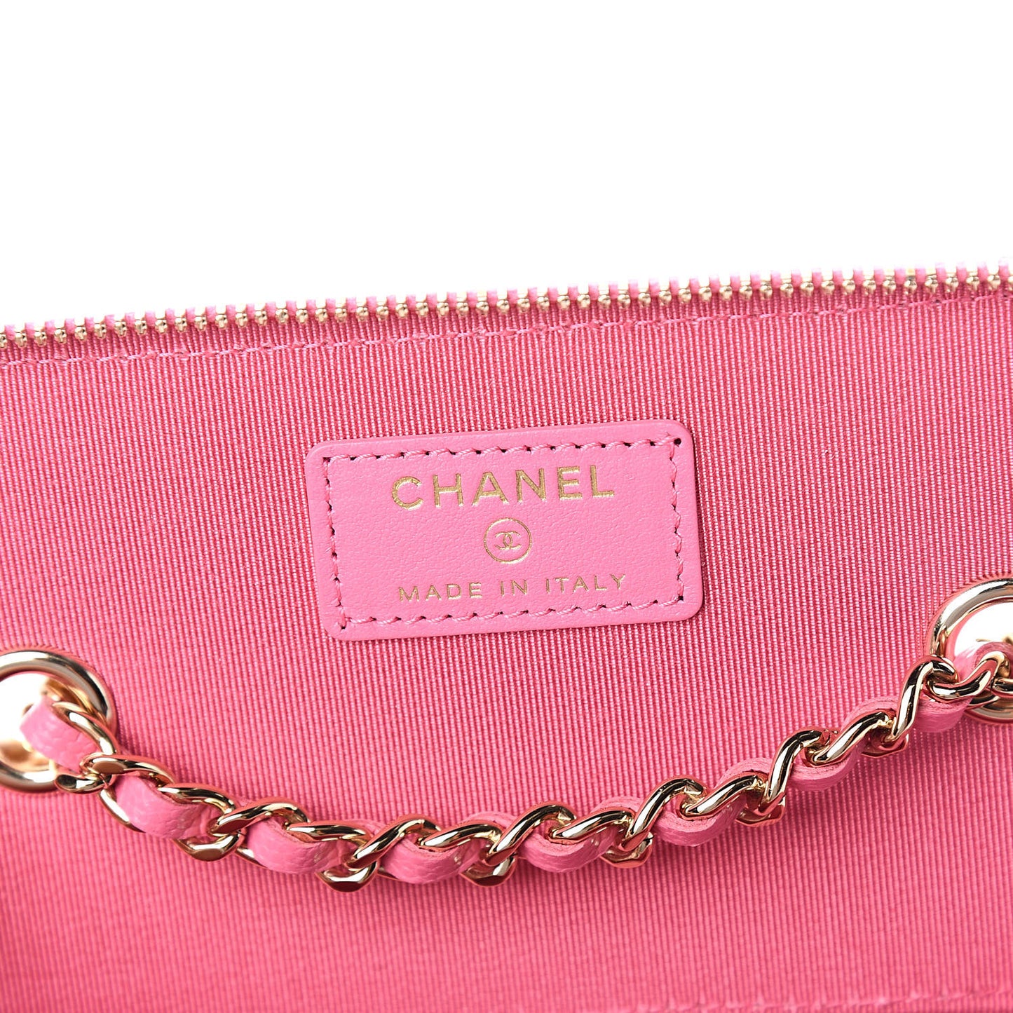 Caviar Quilted Small Vanity Case With Chain Pink