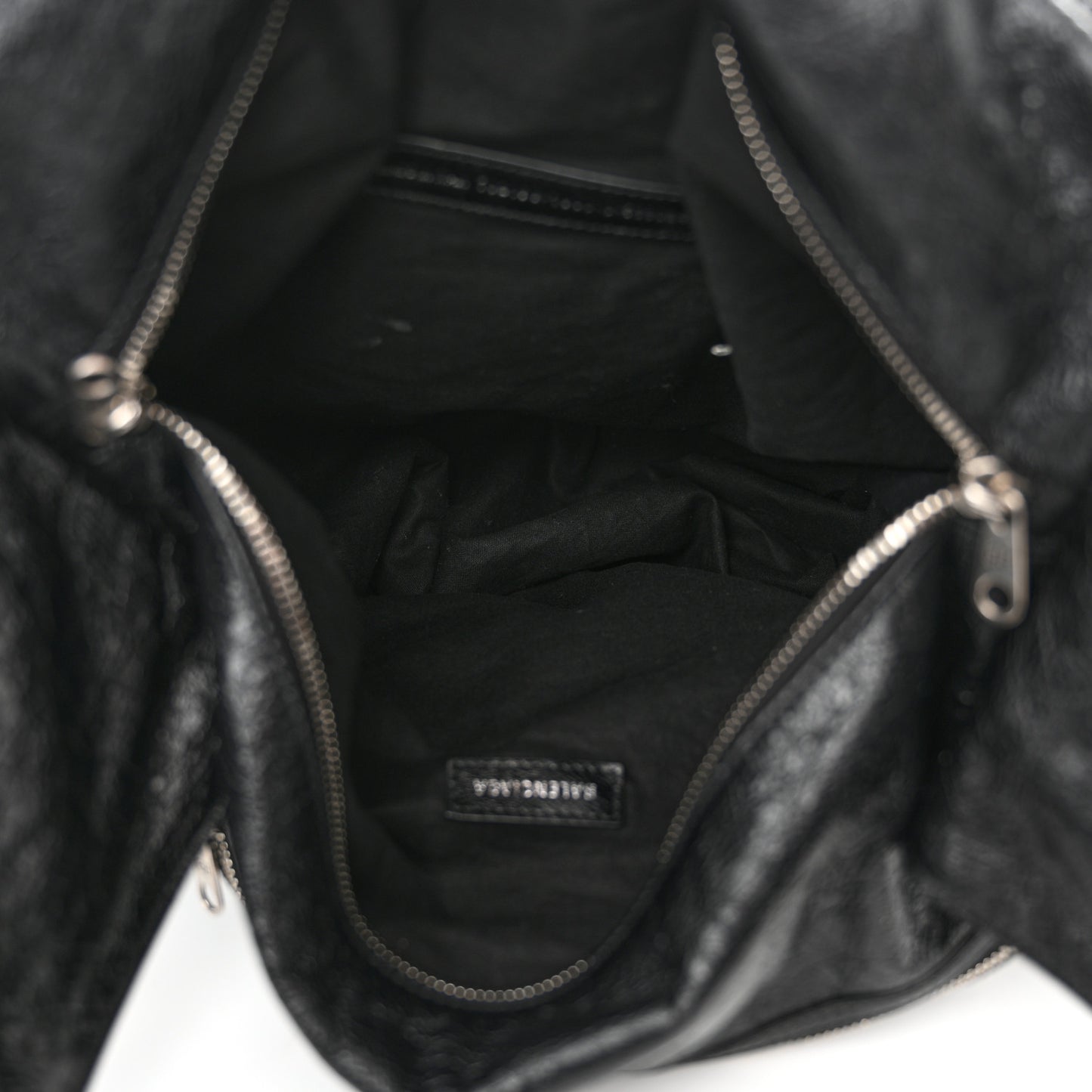 Agneau Arena Superbusy Large Sling Zip Shoulder Bag Black