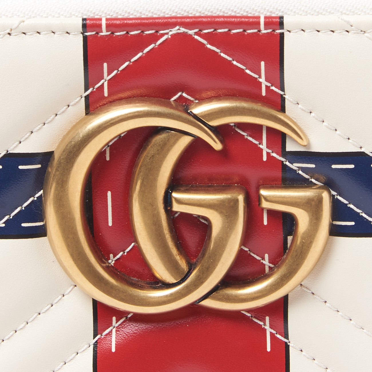 Calfskin Matelasse Trompe L'Oeil Print GG Marmont Zip Pouch White
