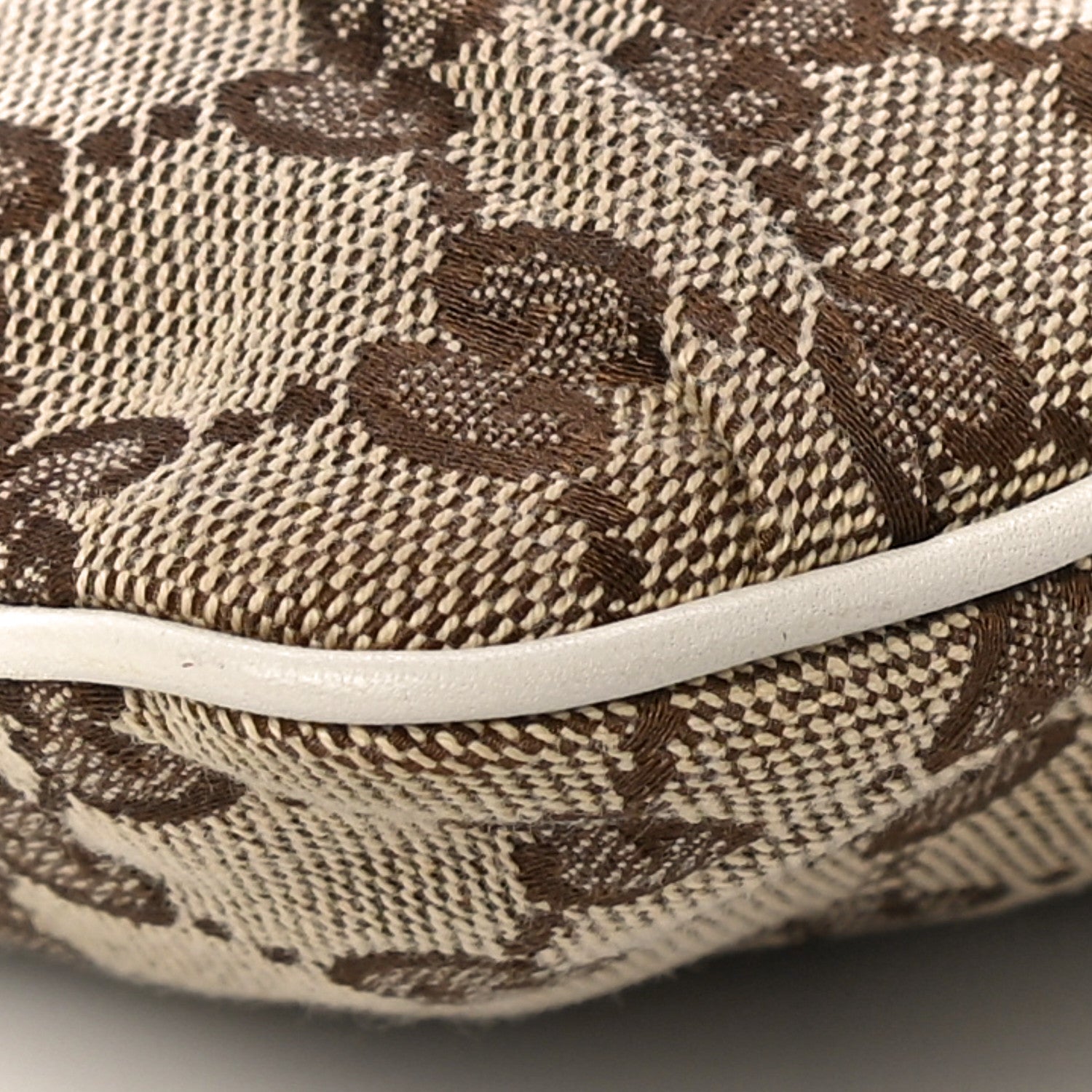 Gucci Monogram New Britt Wristlet Off White 9 of 10