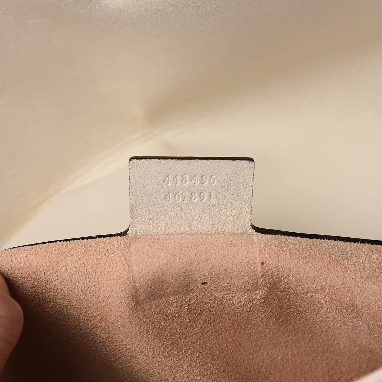 Calfskin Matelasse Medium GG Marmont Shoulder Bag White