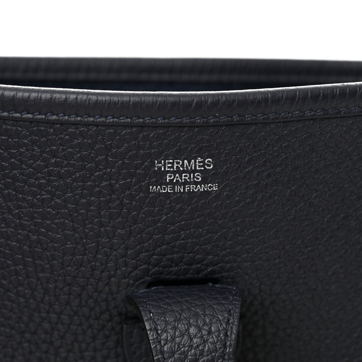 Taurillon Clemence Evelyne III PM Bleu Nuit