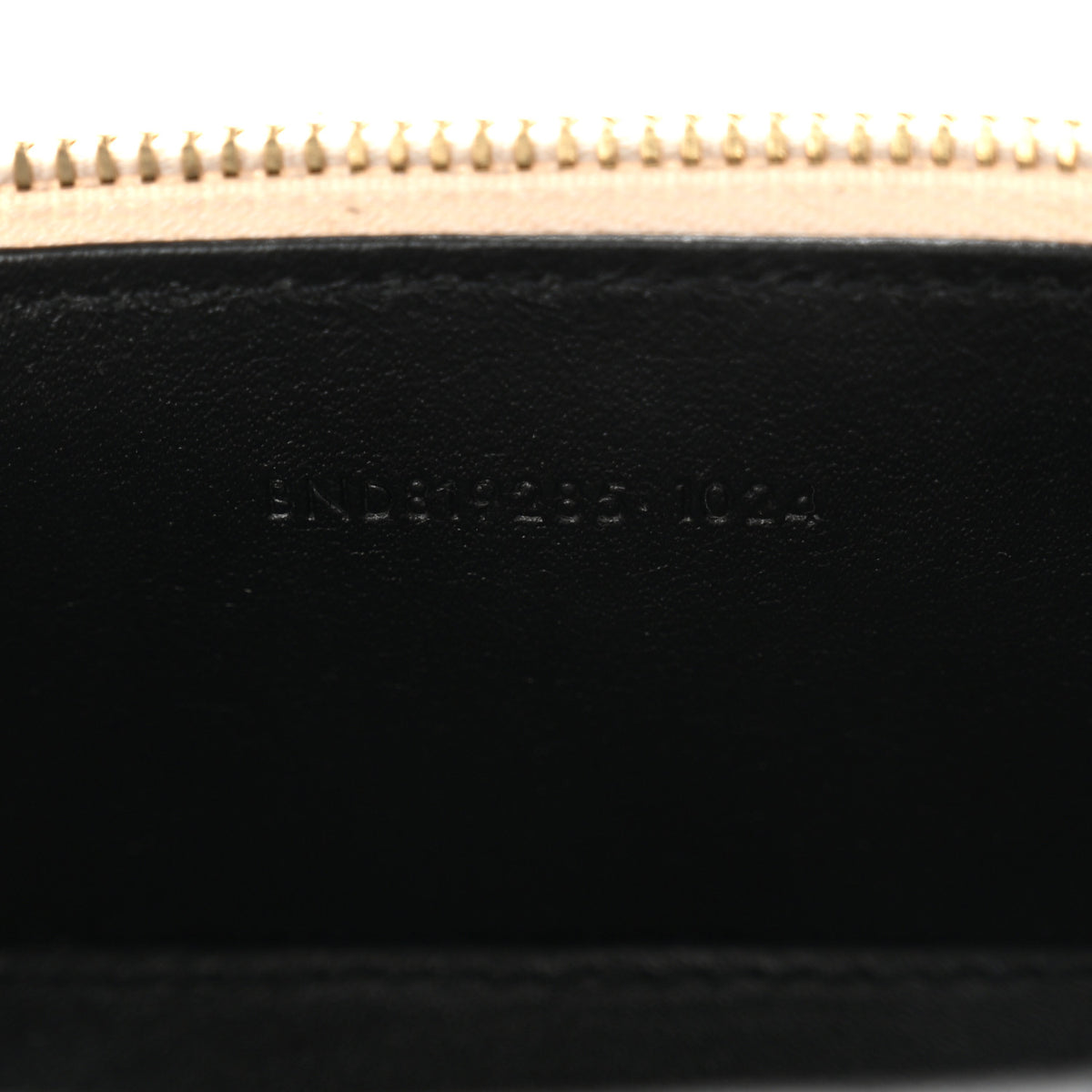 Lambskin Quilted Micro Gaby Vanity Case Crema Soft