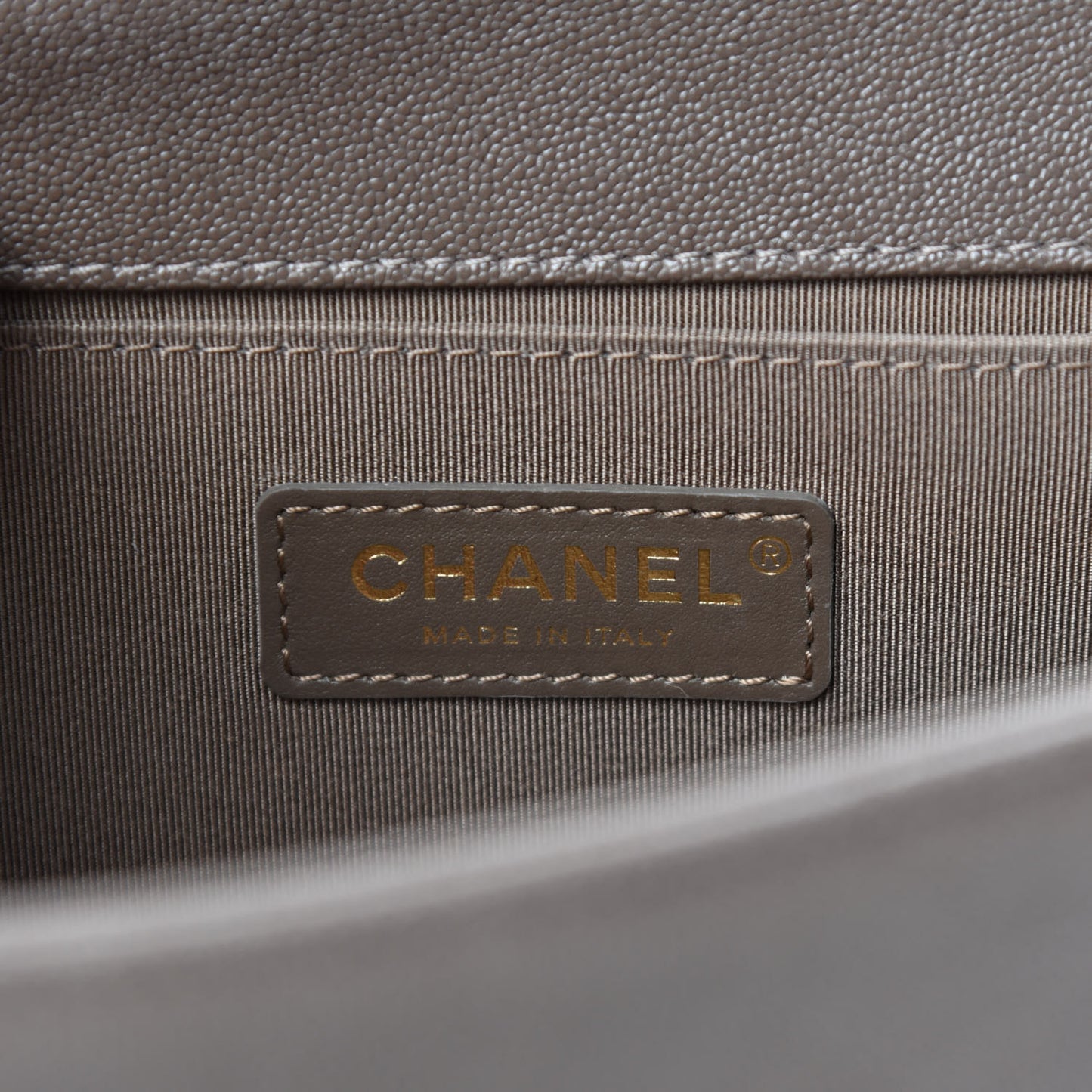 Caviar Quilted Medium Boy Flap Khaki