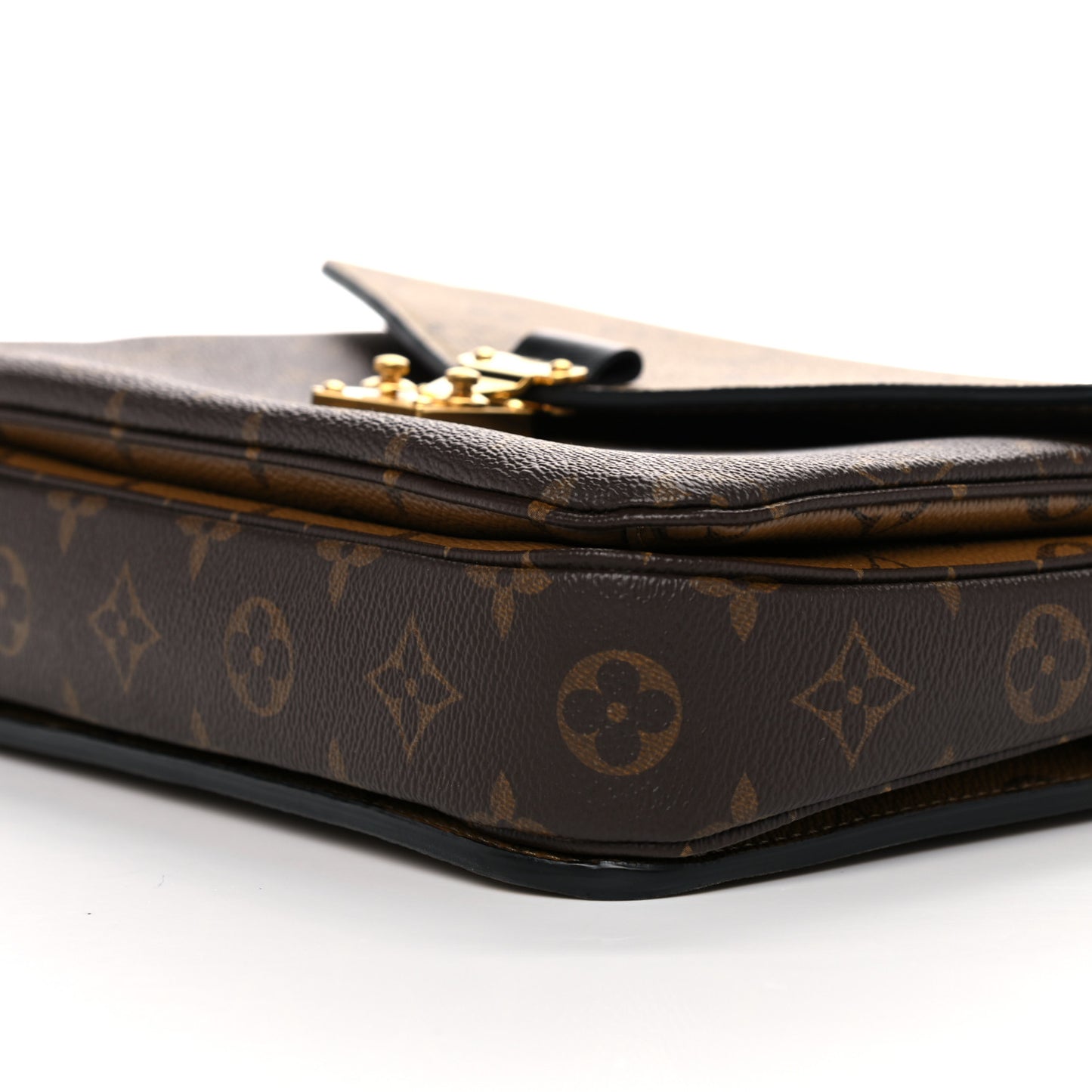 Reverse Monogram Pochette Metis
