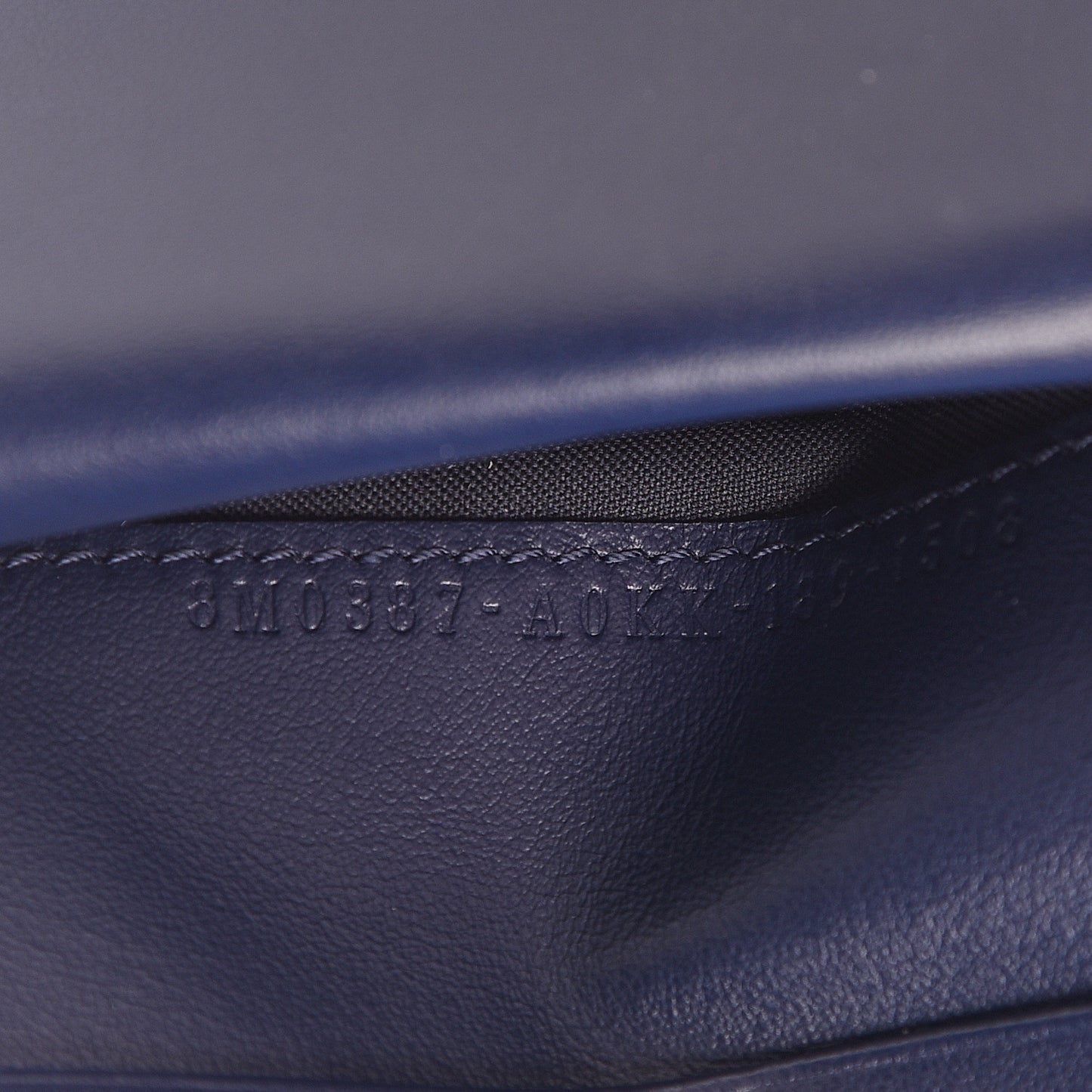 Vitello Liberty Lucido F is Fendi Compact Bi-Fold Wallet Blueberry