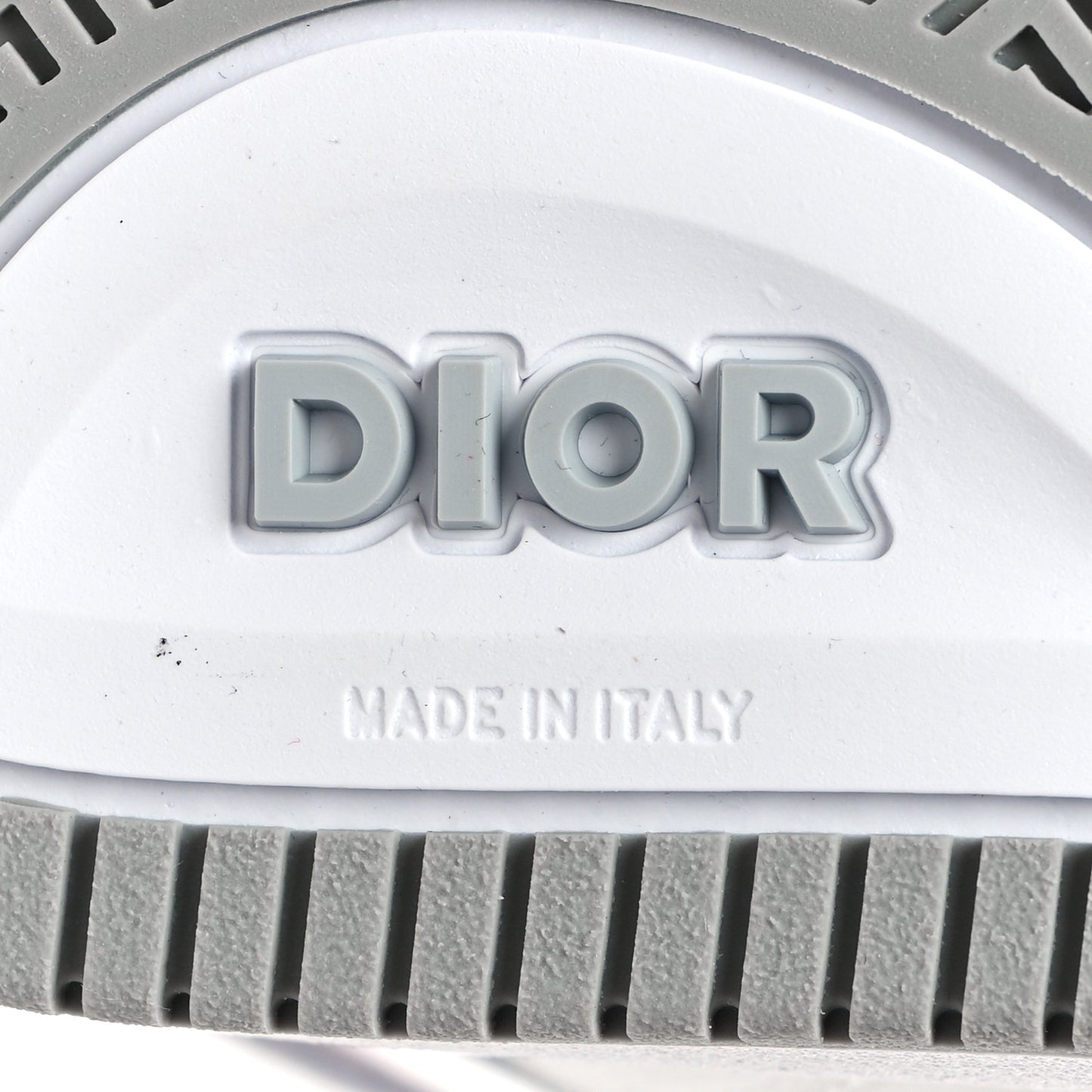 Smooth Calfskin Oblique Galaxy Perforated Mens B27 Mid Top Sneakers 42 Beige Blue