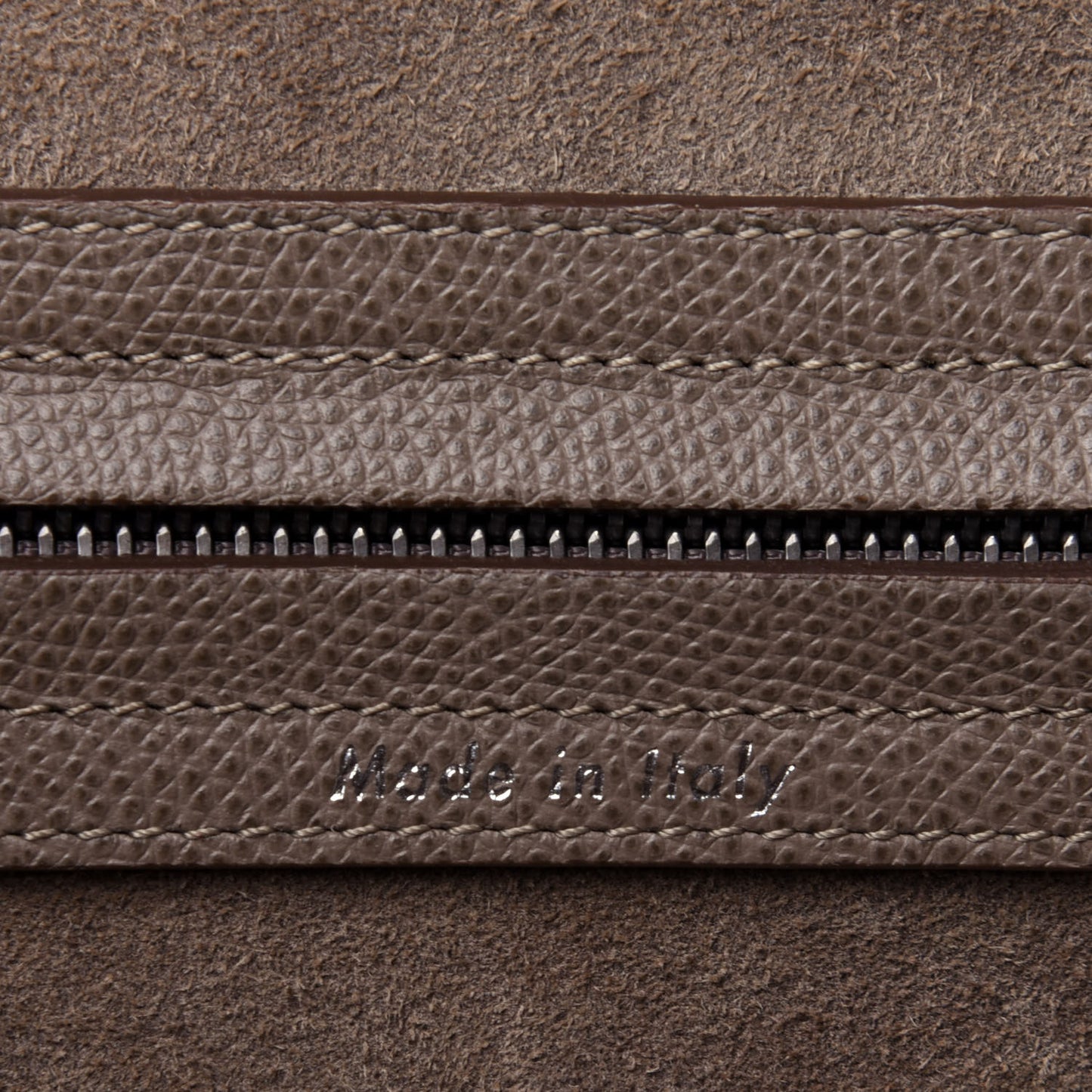 Grained Calfskin Medium Phantom Luggage Taupe
