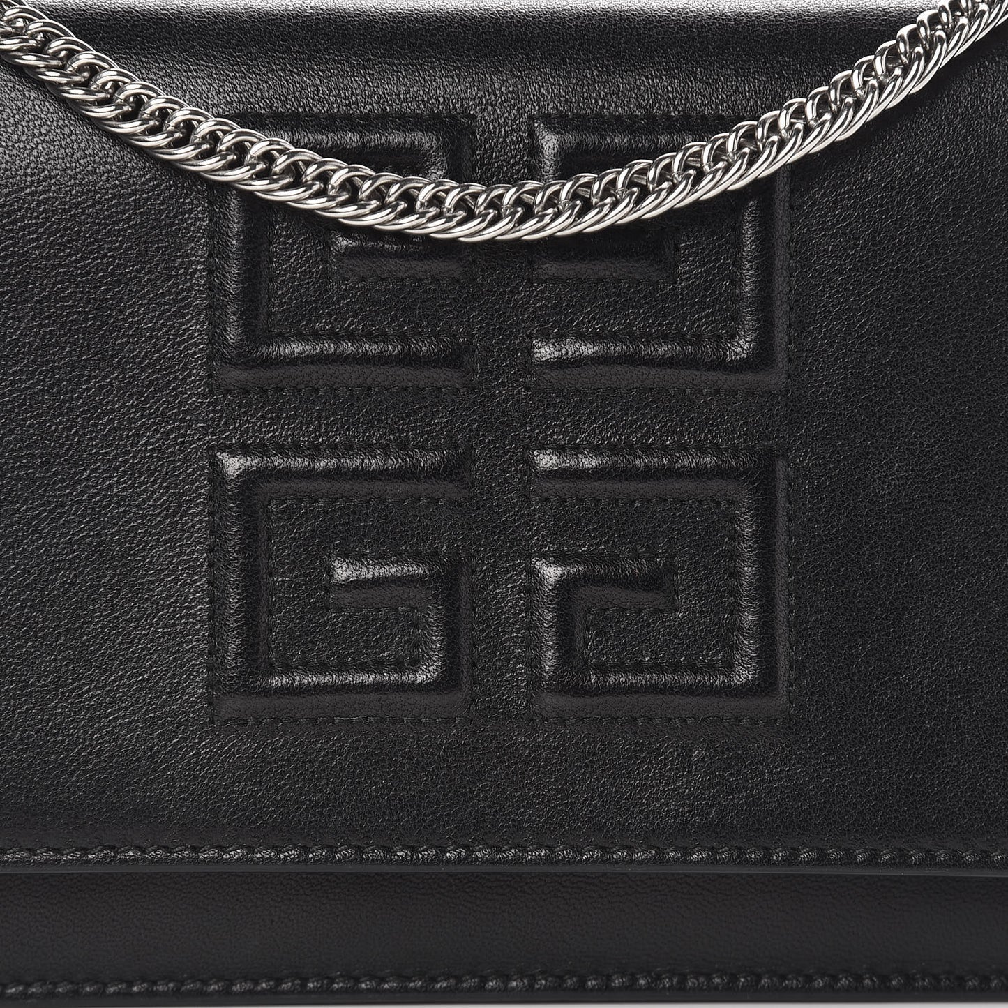 Lambskin Emblem Chain Wallet Black
