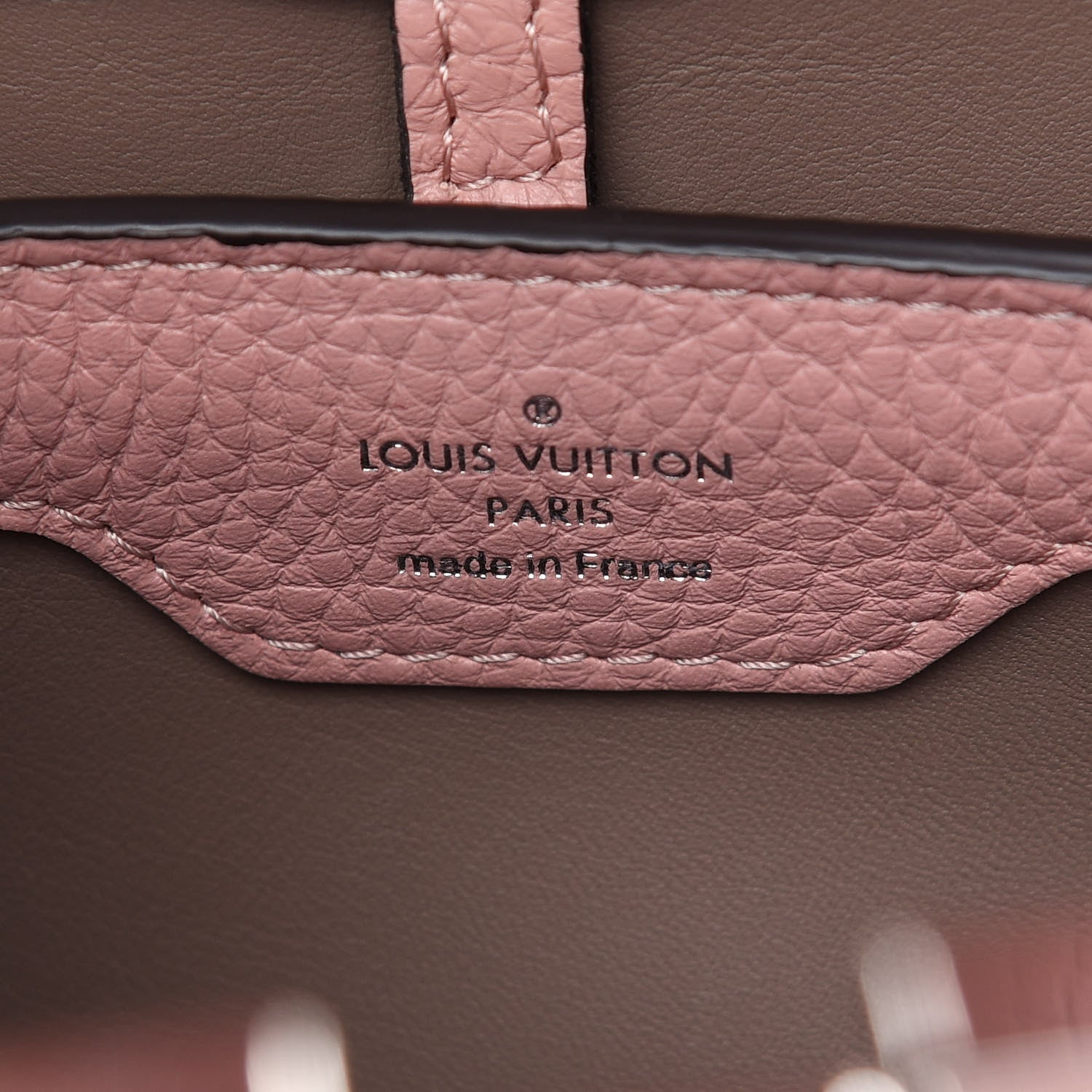 Louis Vuitton Taurillon Capucines PM Magnolia 6 of 8