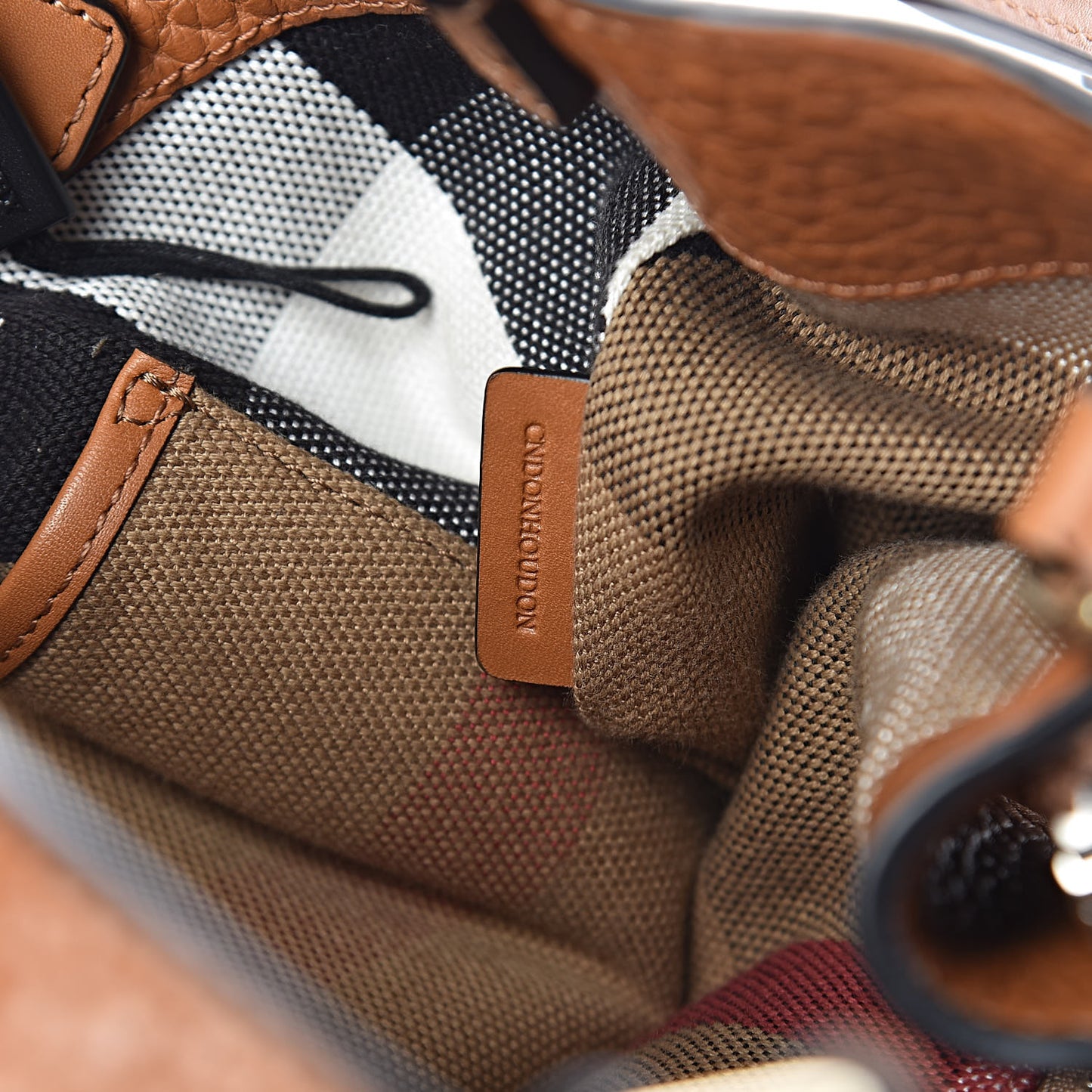 Grainy Calfskin House Check Small Maidstone Saddle Brown
