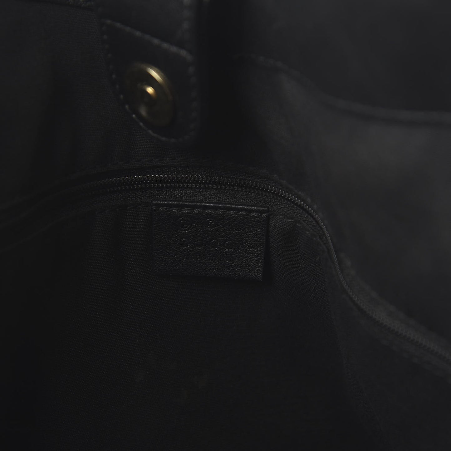 Guccissima Vitello Tender Large Sukey Tote Black
