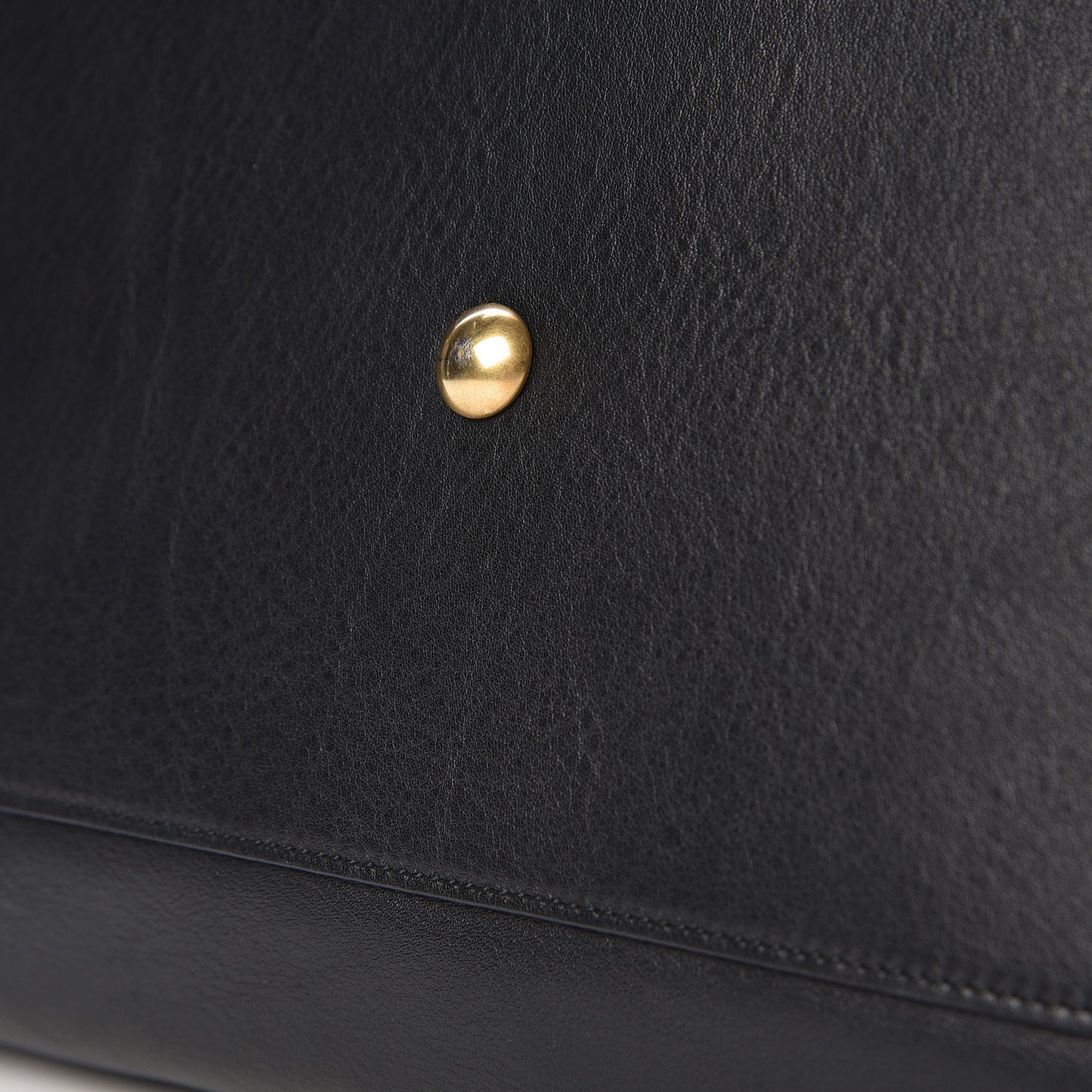 Calfskin Medium Classic Y Cabas Black