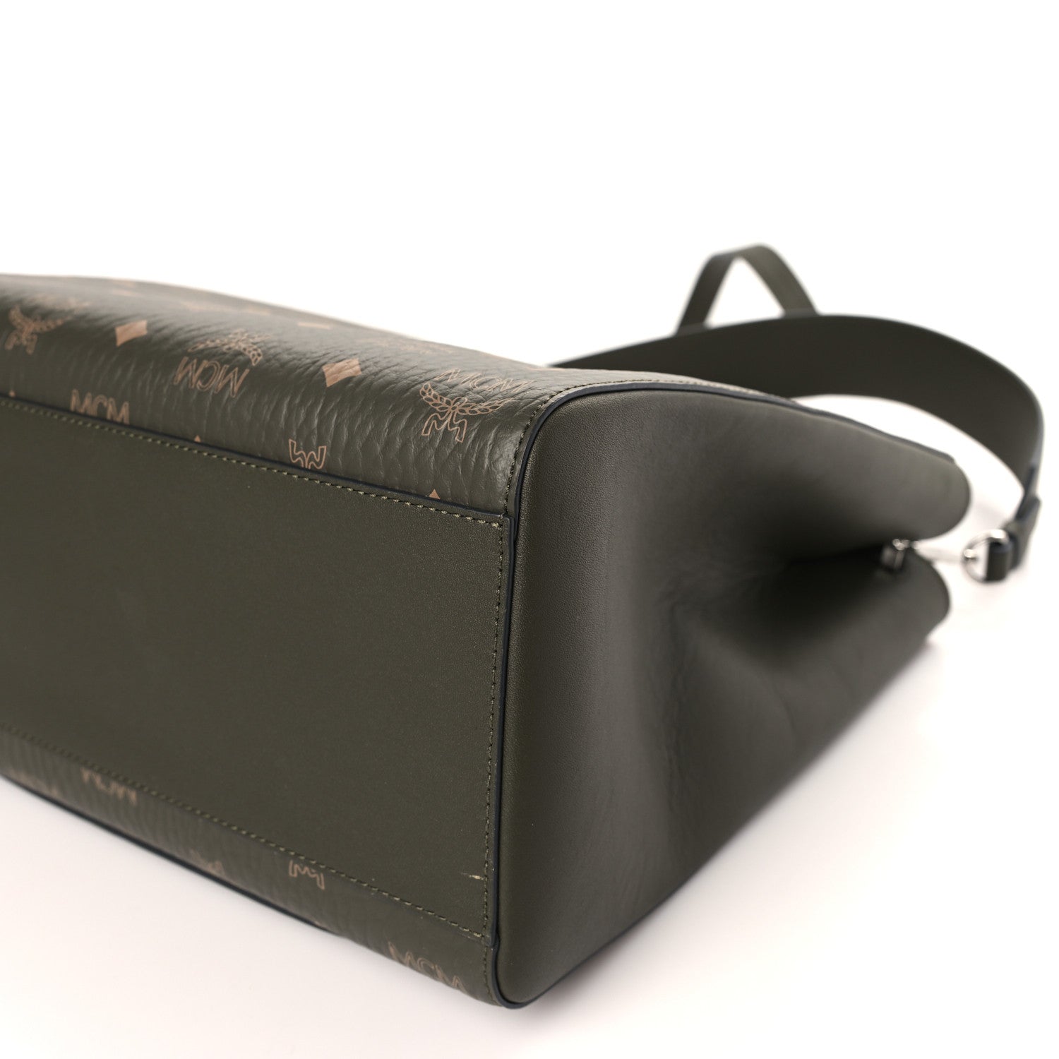 MCM Visetos Medium Aren Hobo Sea Turtle 8 of 8