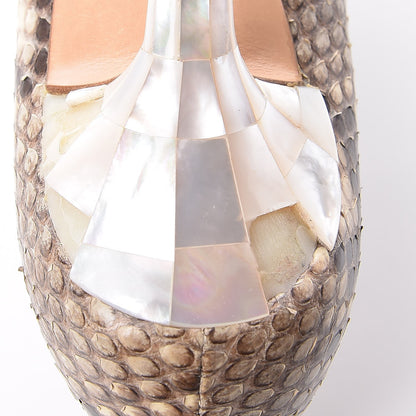 Valentino Garavani Snakeskin Mother Of Pearl Pointed Pumps 40.5 14 of 14