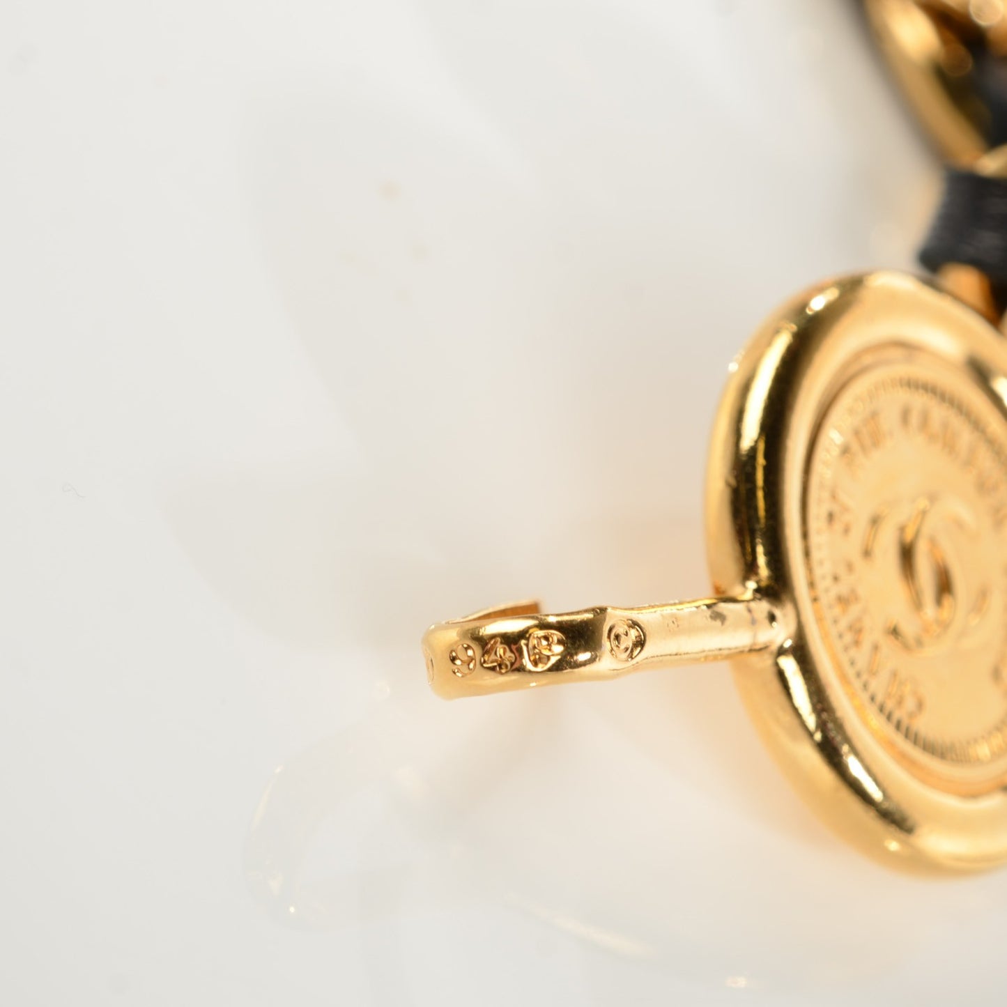 Lambskin Chain CC Medallion Belt Black Gold