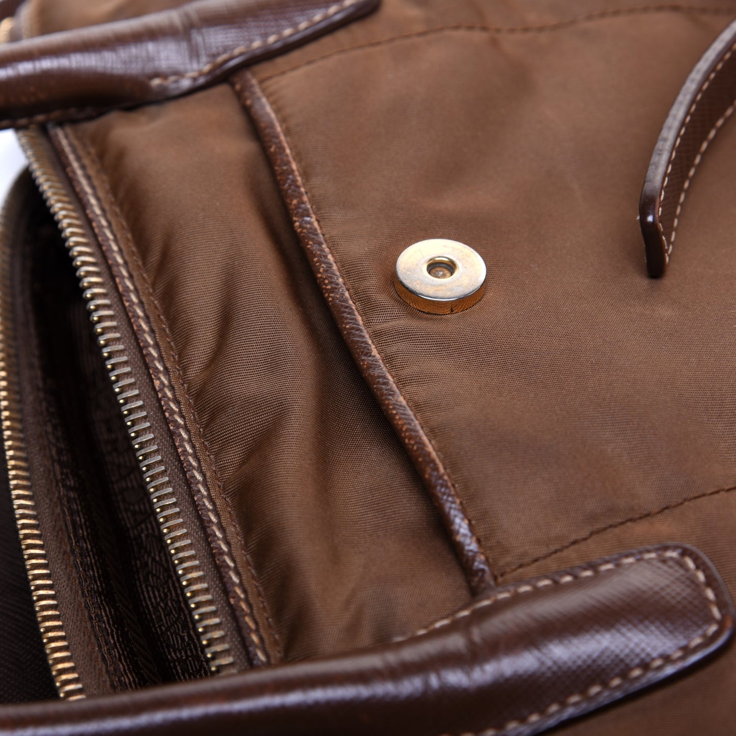 Saffiano Tessuto Nylon Tote Corinto