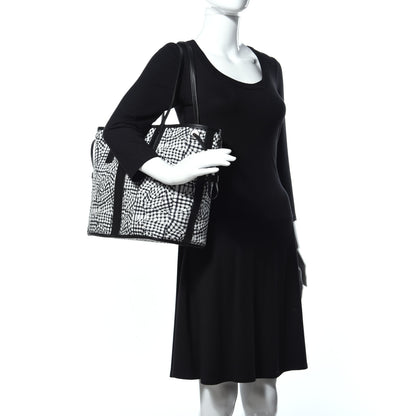MCM Visetos Medium Liz Reversible Shopper Tote Black 2 of 14
